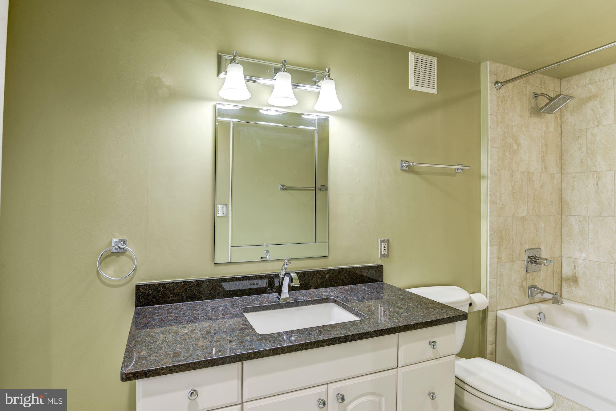 FRANKLIN MANOR - Residential Lease