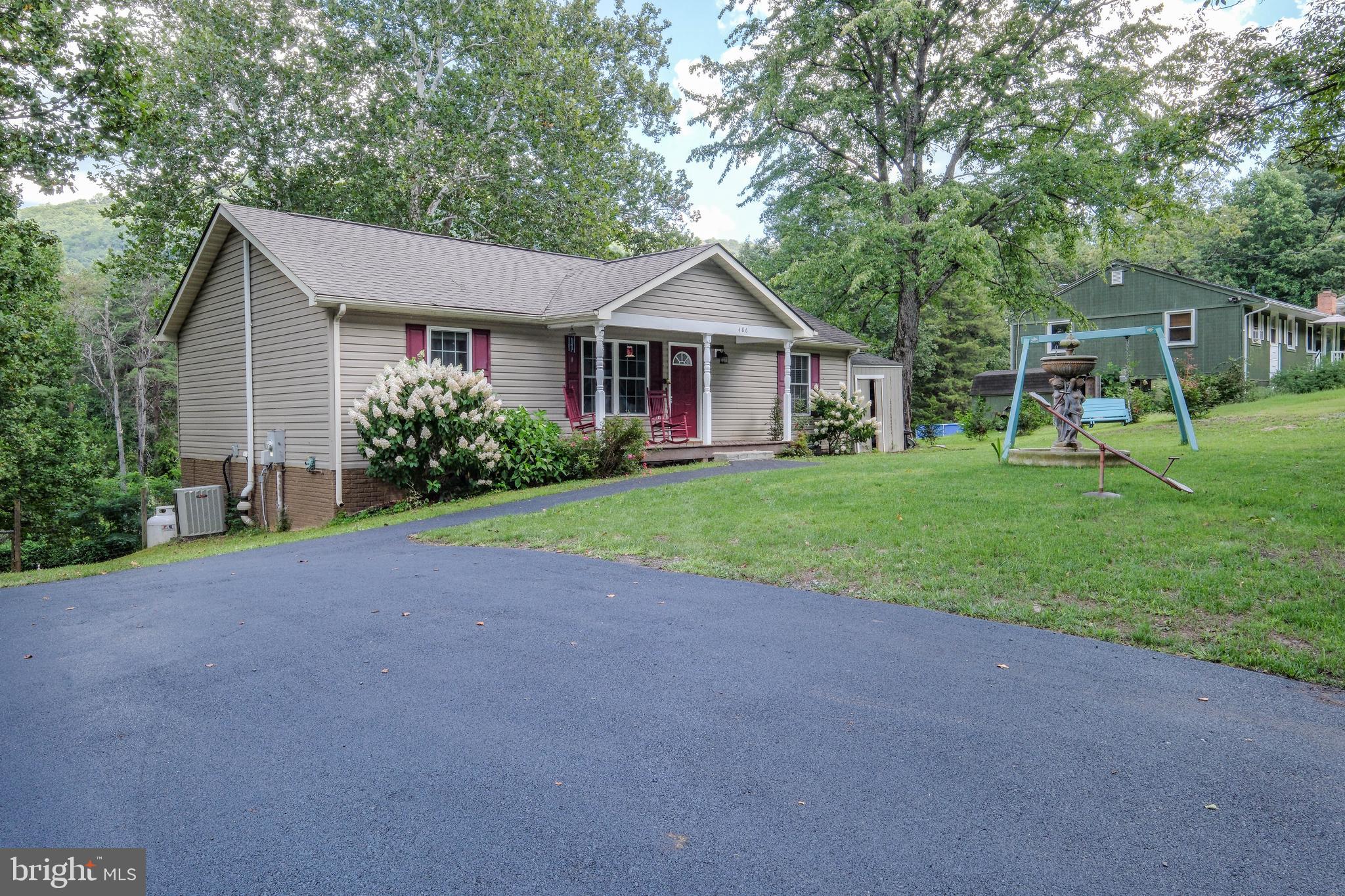 486 HIDDEN VIEW LANE