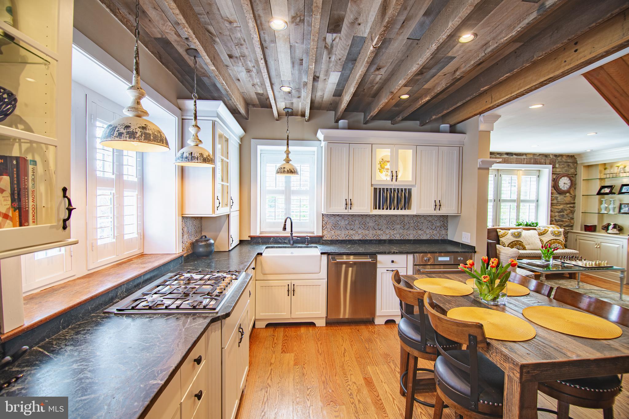 SOUTH WAYNE - Residential