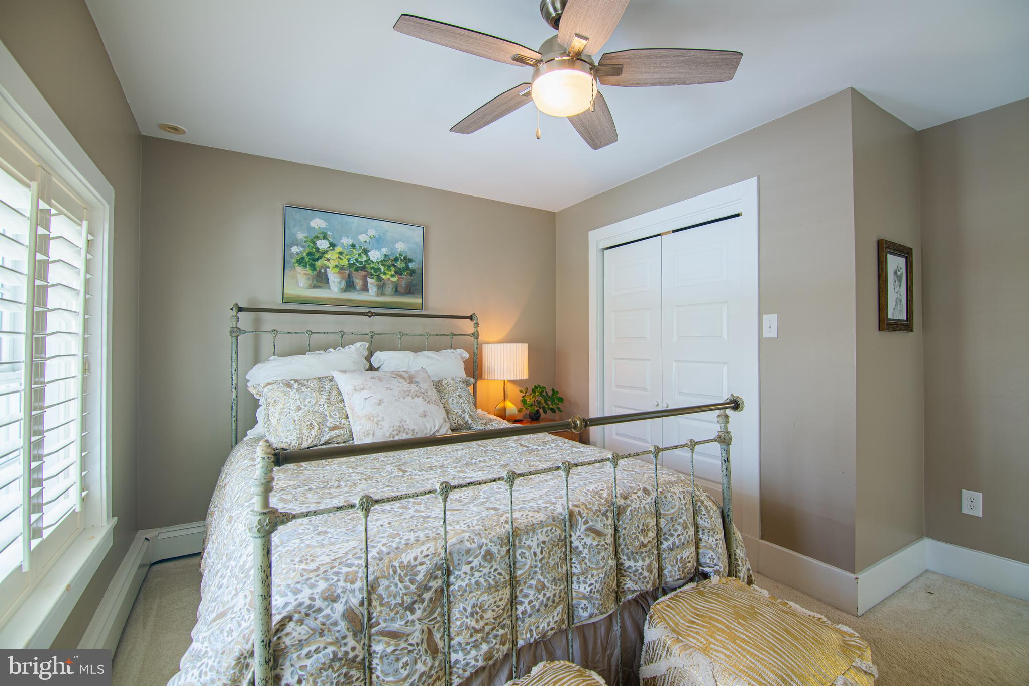 SOUTH WAYNE - Residential