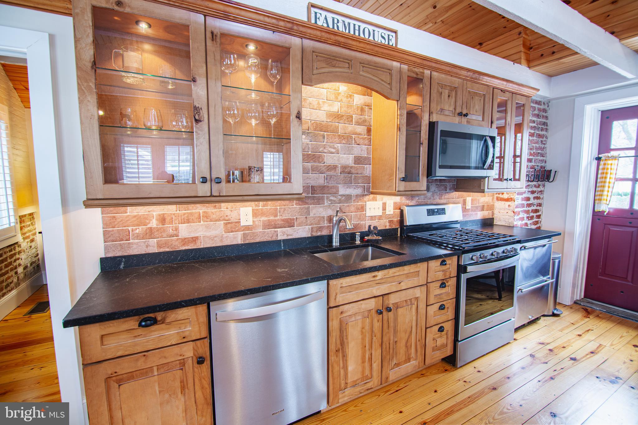 SOUTH WAYNE - Residential