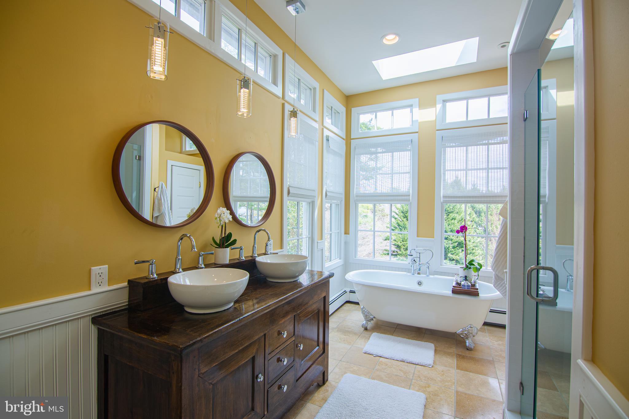 SOUTH WAYNE - Residential