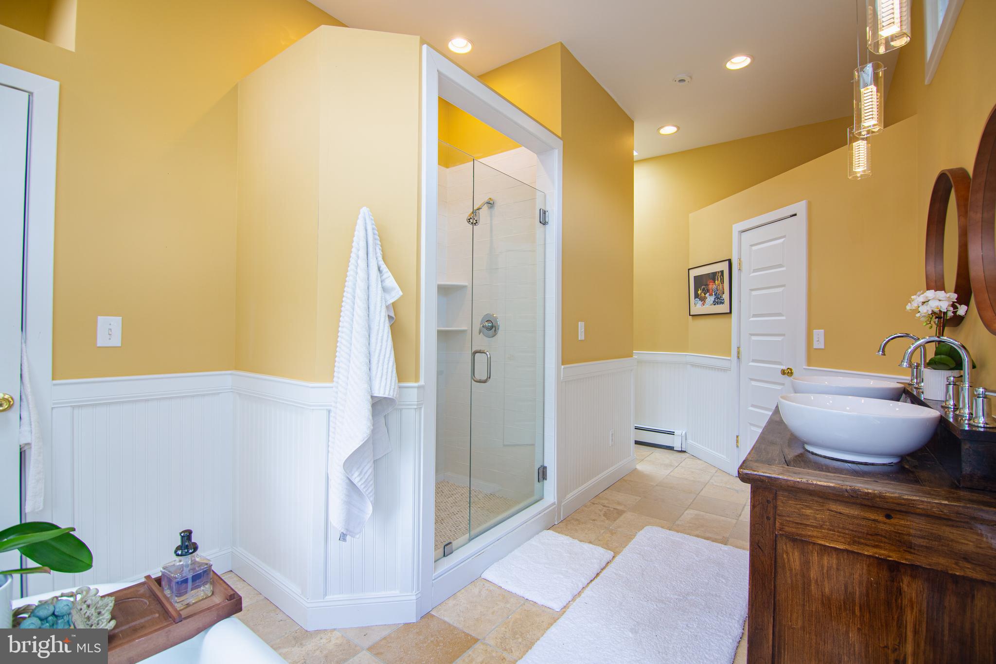 SOUTH WAYNE - Residential