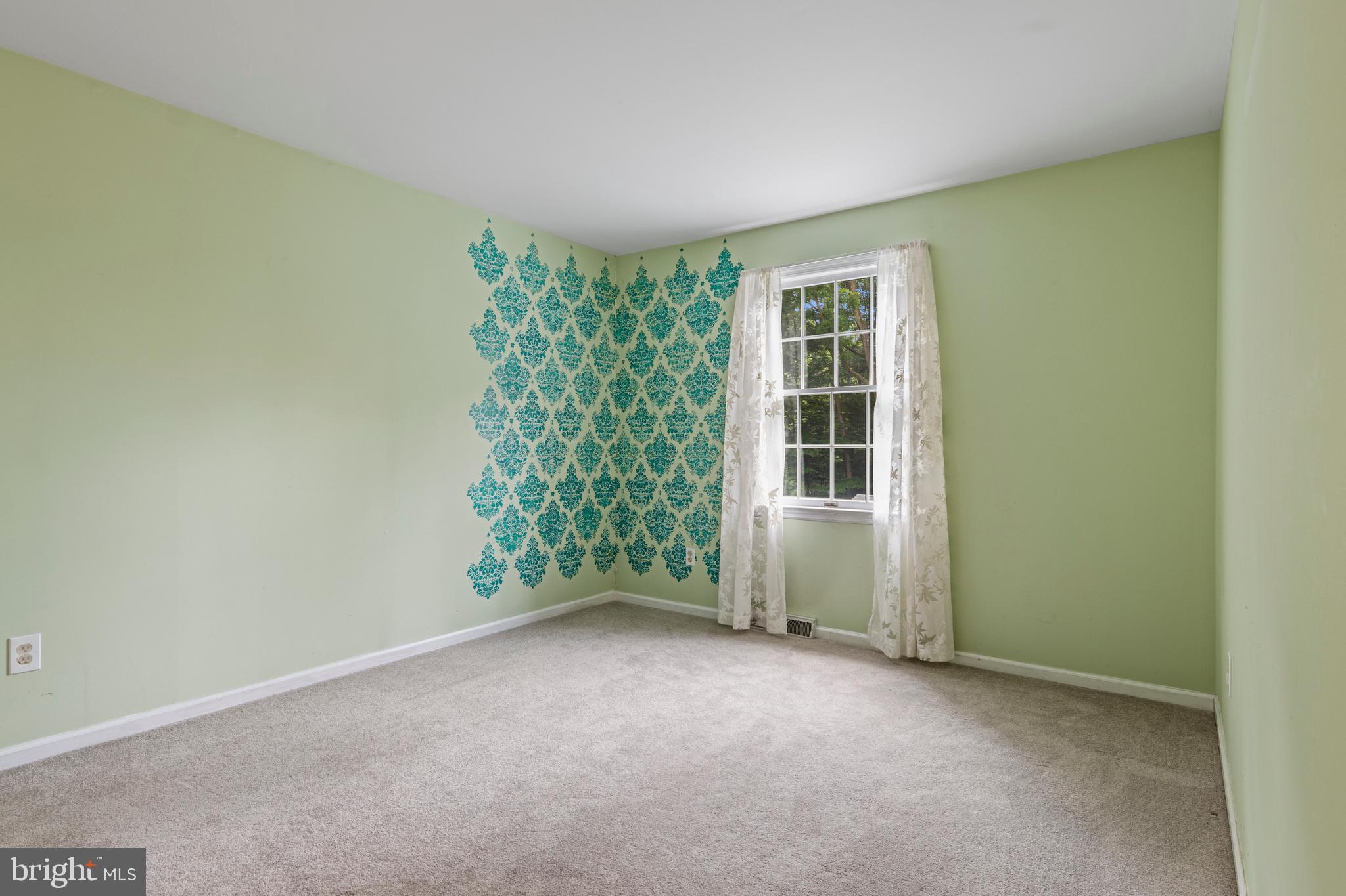 OKEHOCKING HILLS - Residential