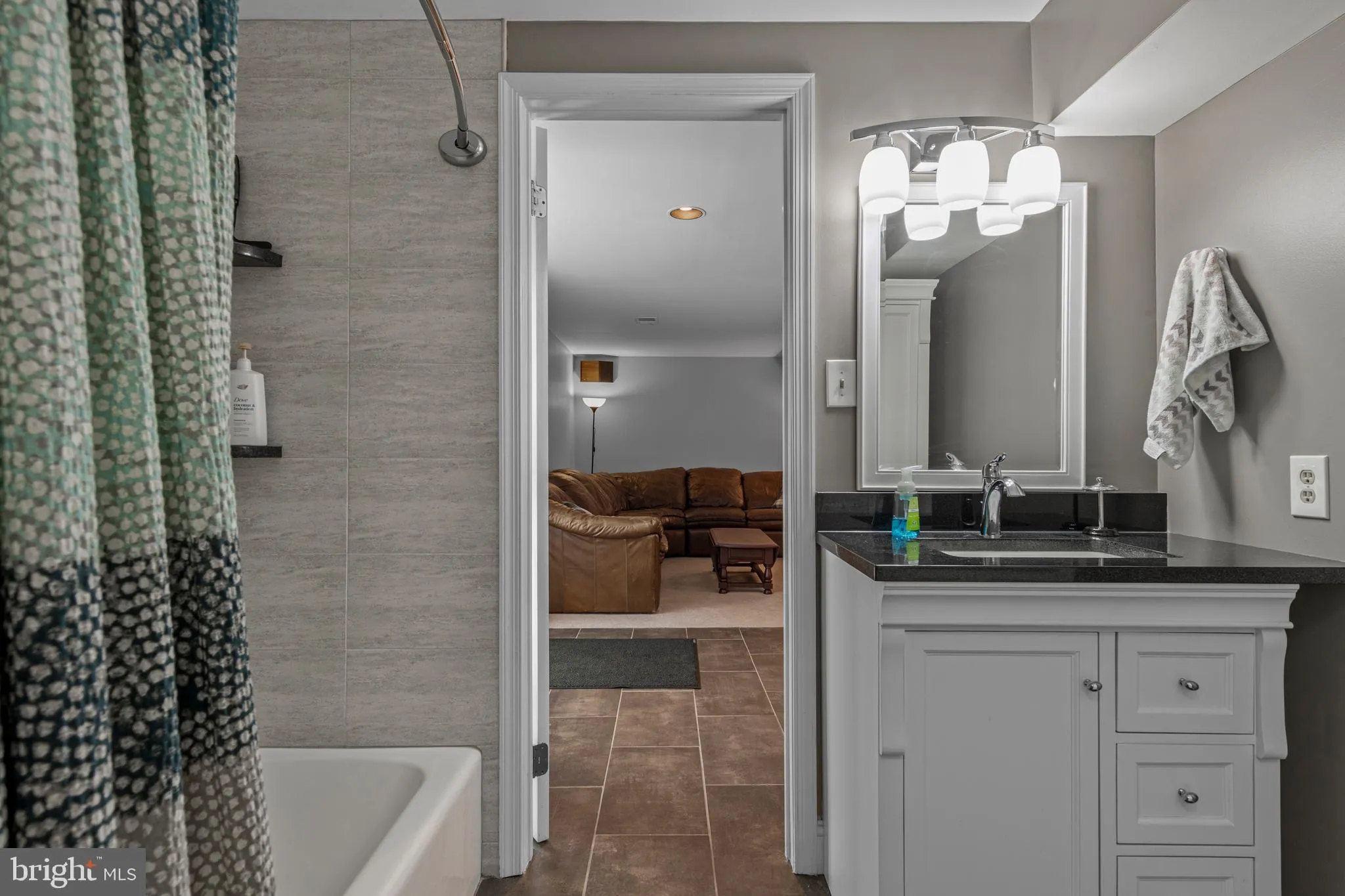 Newtown Square, Pennsylvania 19073, United States, 4 Bedrooms Bedrooms, ,4 BathroomsBathrooms,Residential,Coming Soon,170154