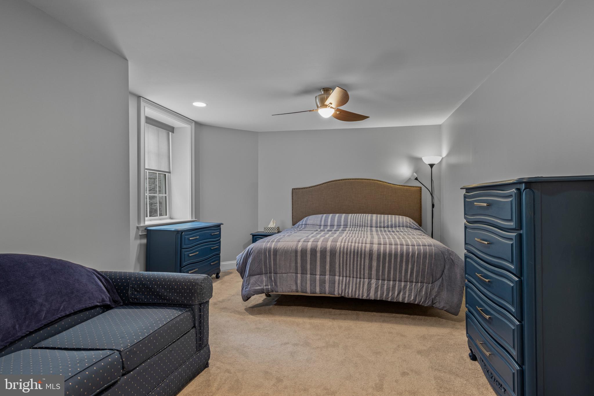 OKEHOCKING HILLS - Residential