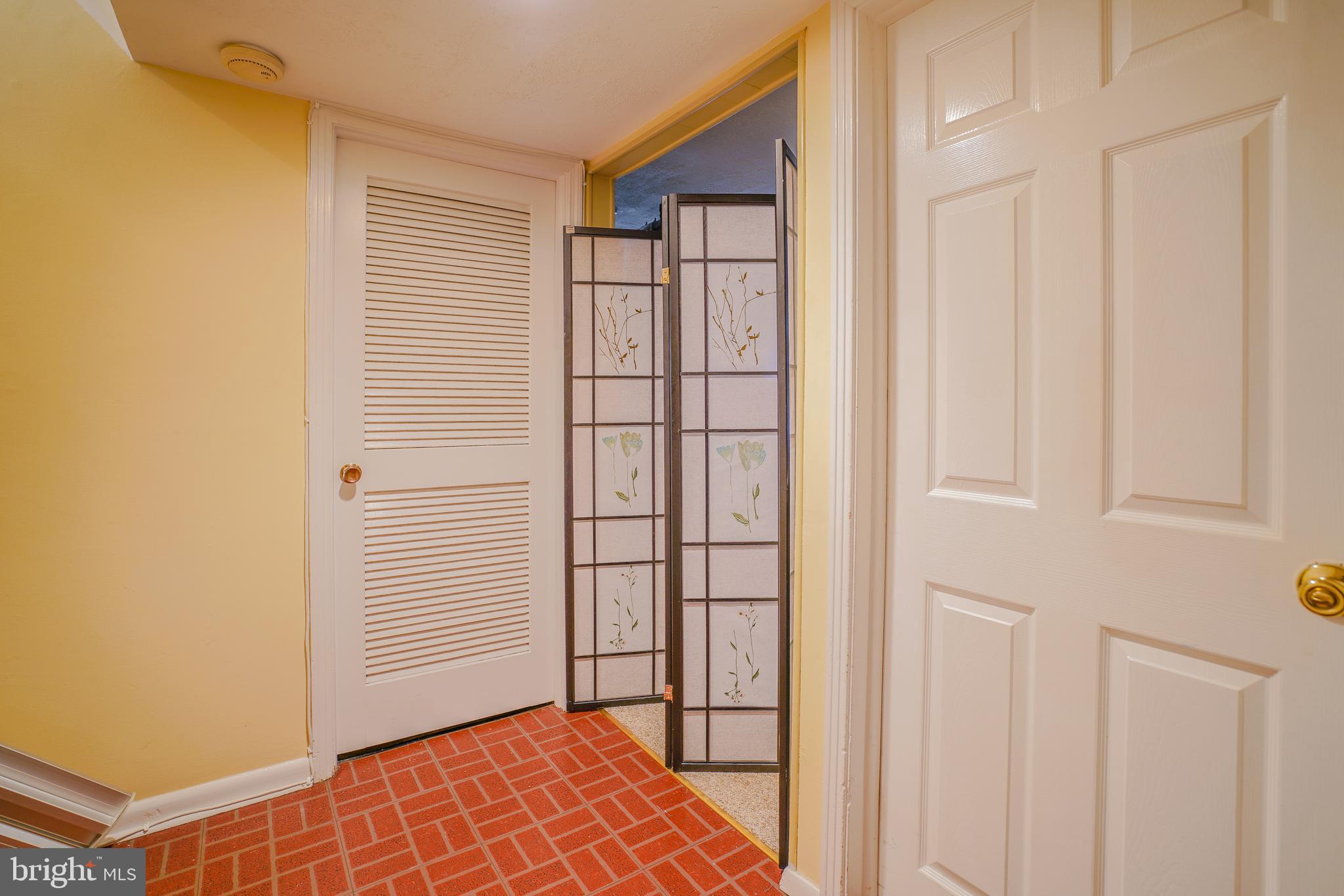 BARCLAY HILLS - Residential