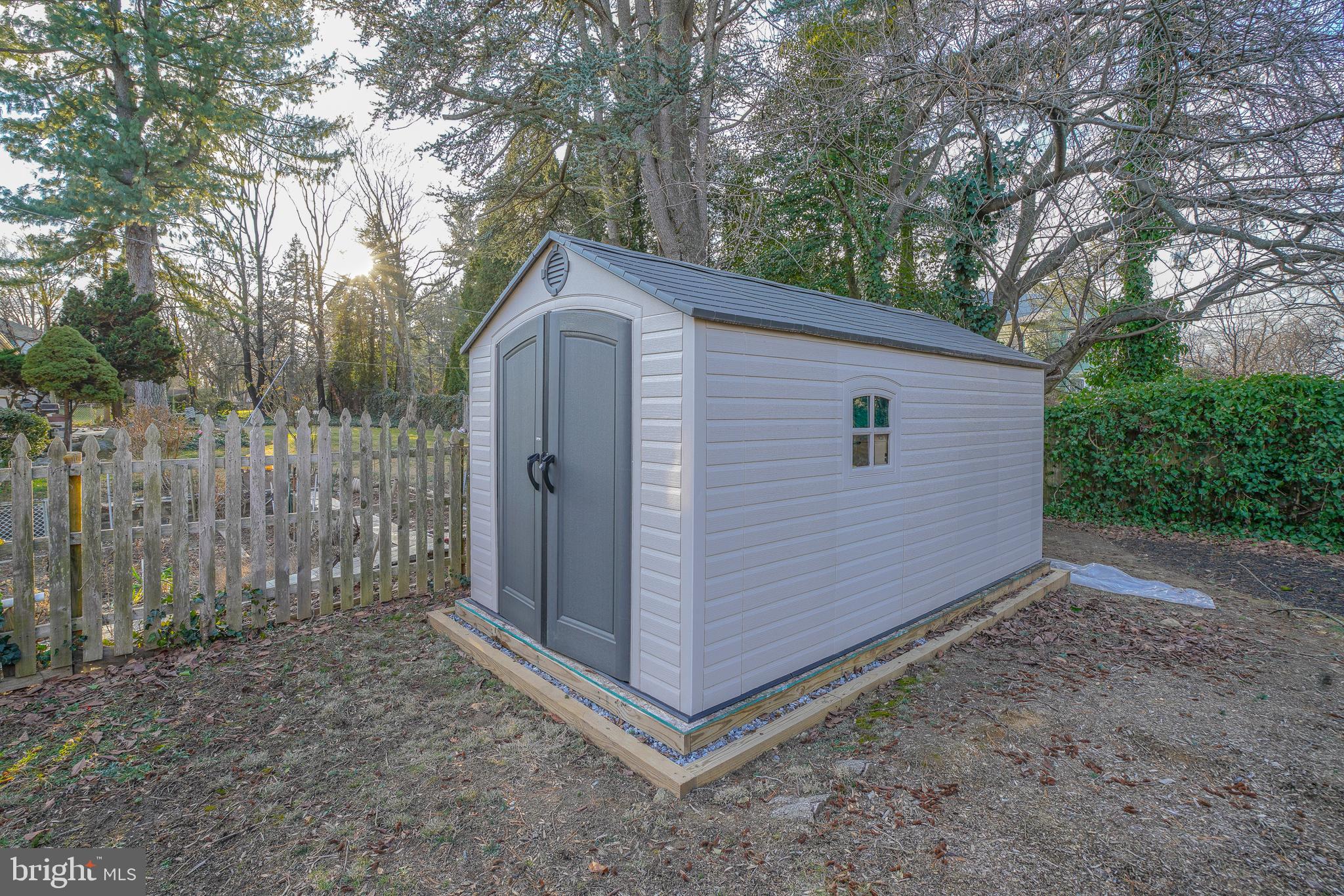 BARCLAY HILLS - Residential