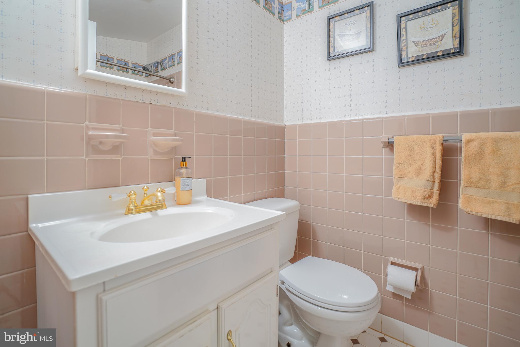 BARCLAY HILLS - Residential