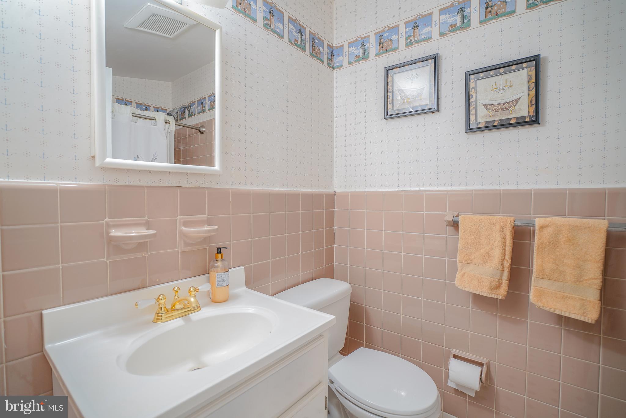 BARCLAY HILLS - Residential