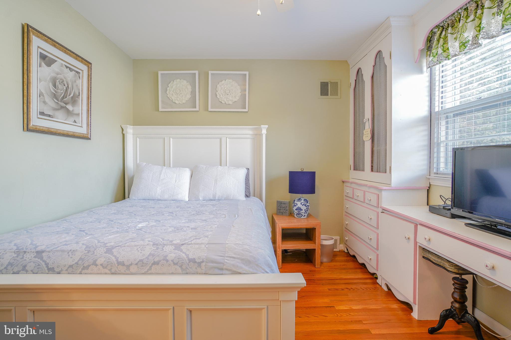 BARCLAY HILLS - Residential