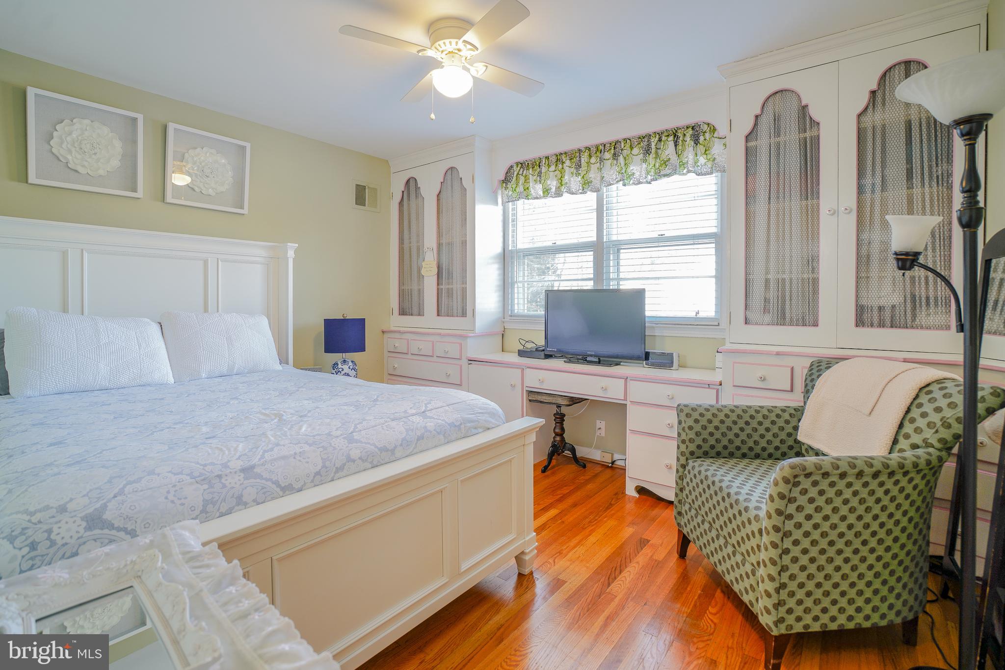 BARCLAY HILLS - Residential