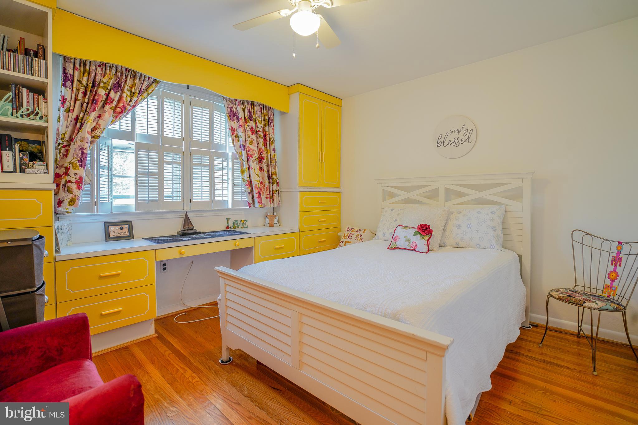 BARCLAY HILLS - Residential