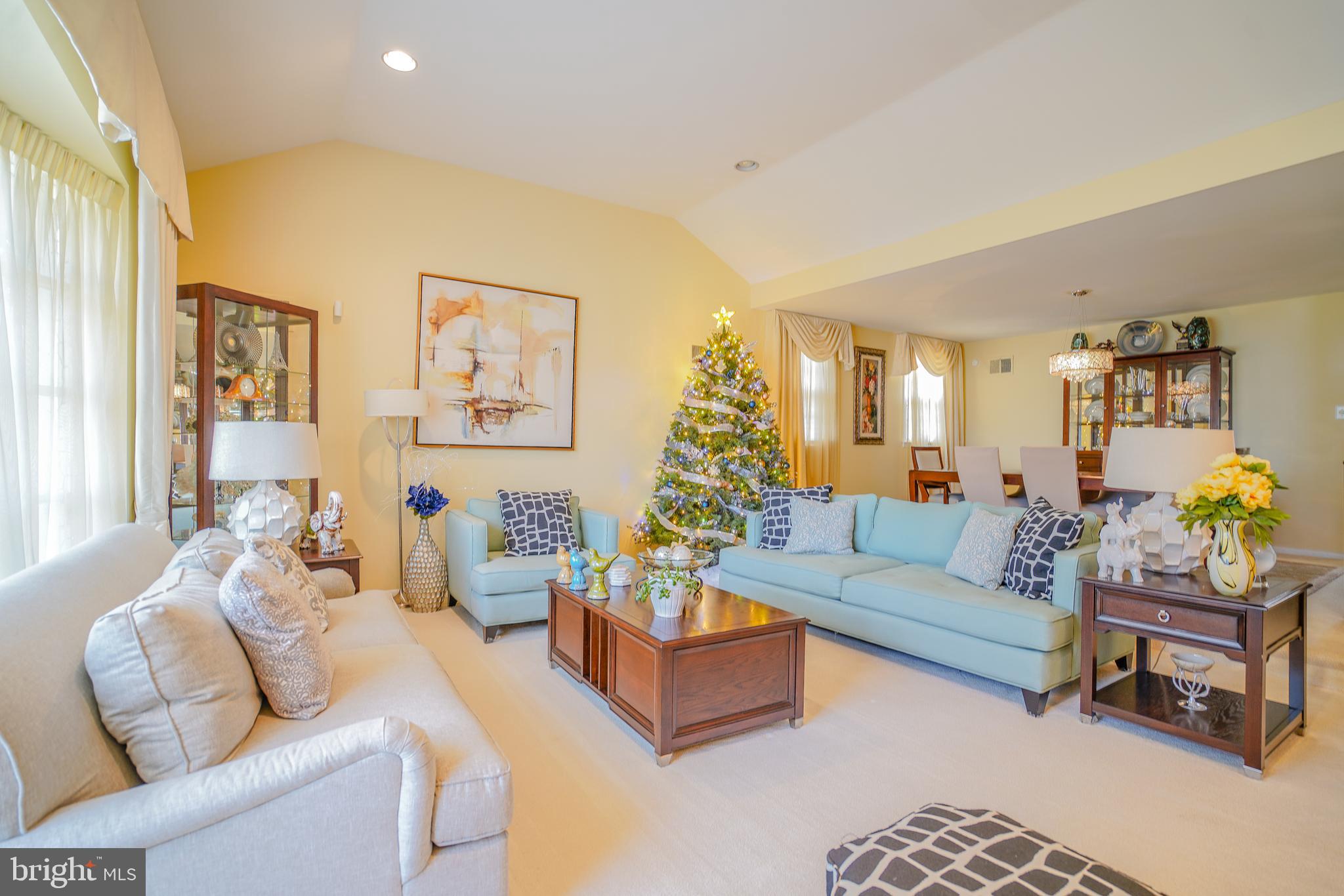 BARCLAY HILLS - Residential