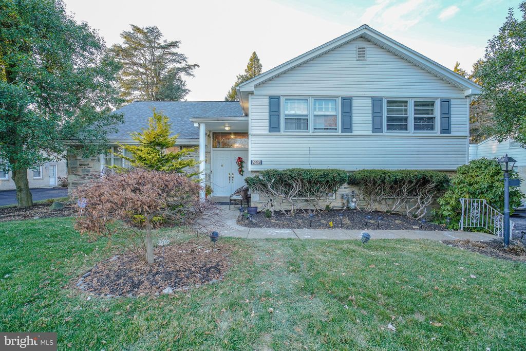 Photo of 245 Barclay Circle, CHELTENHAM, PA 19012 (MLS # PAMC2157442)