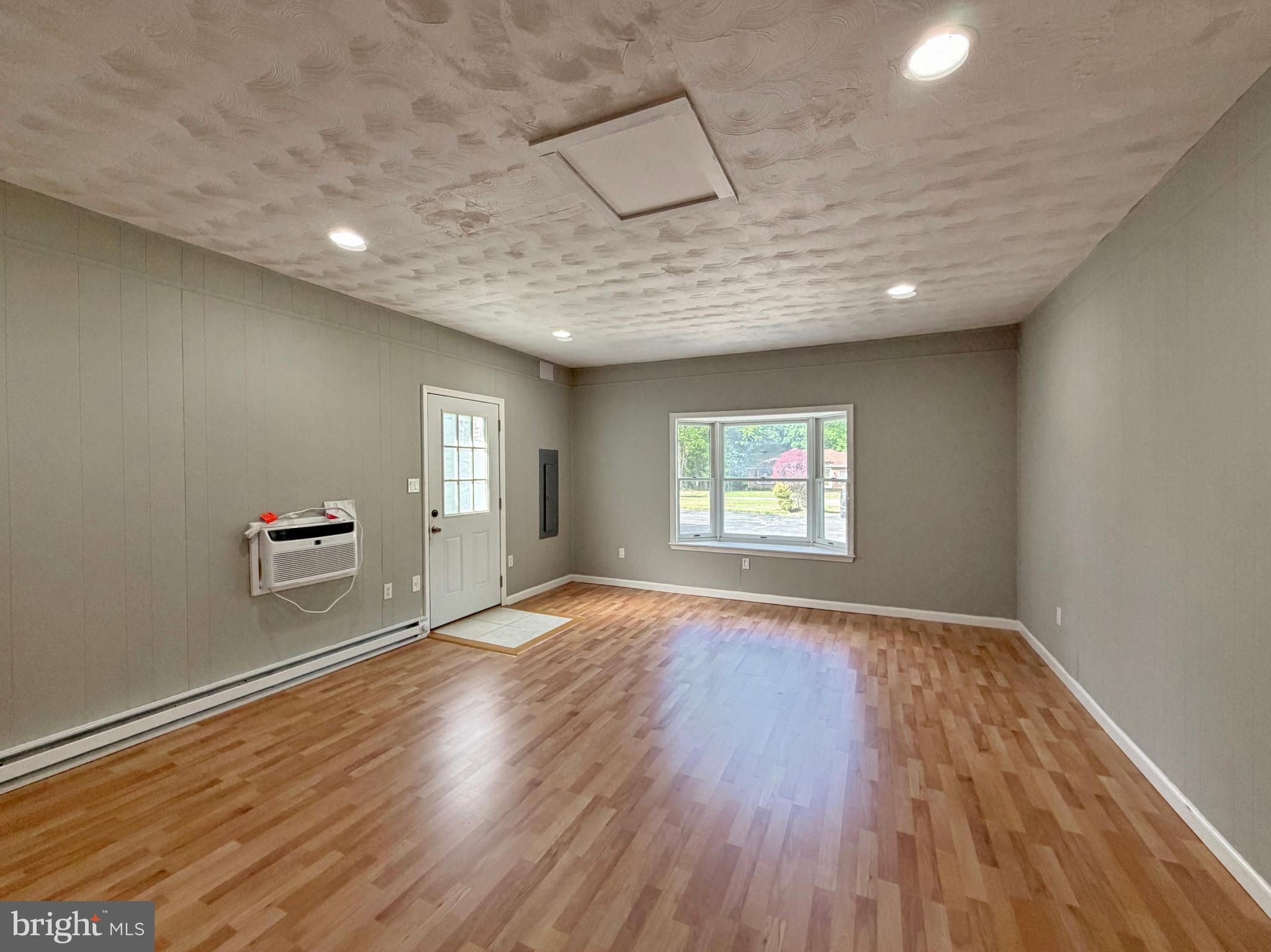BRIAR RIDGE - Residential