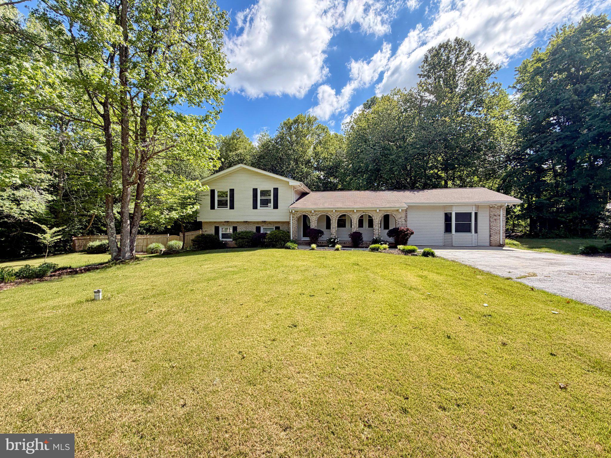 BRIAR RIDGE - Residential