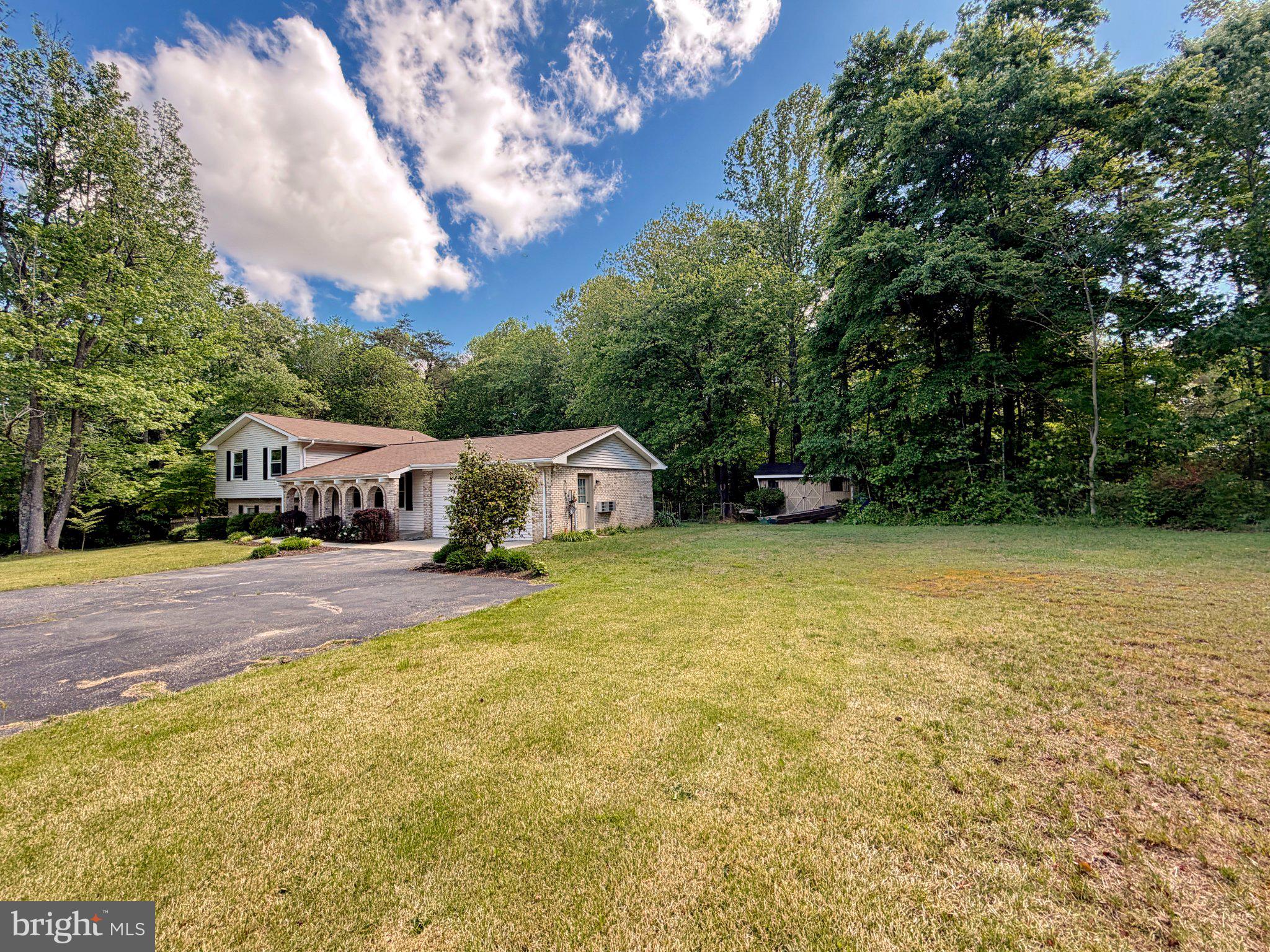BRIAR RIDGE - Residential