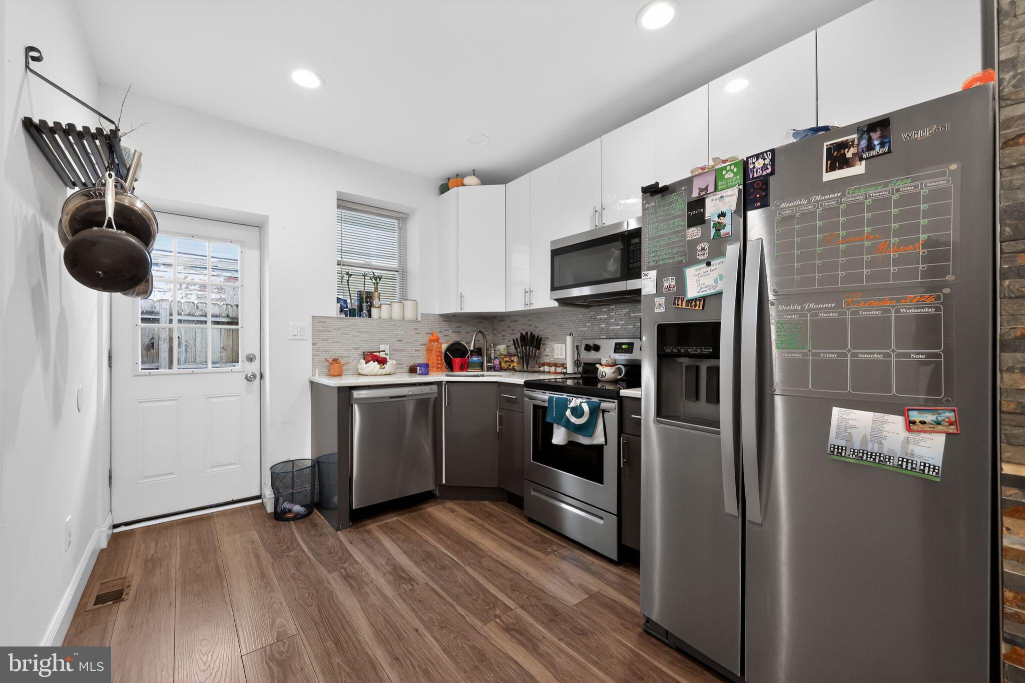 POINT BREEZE - Residential