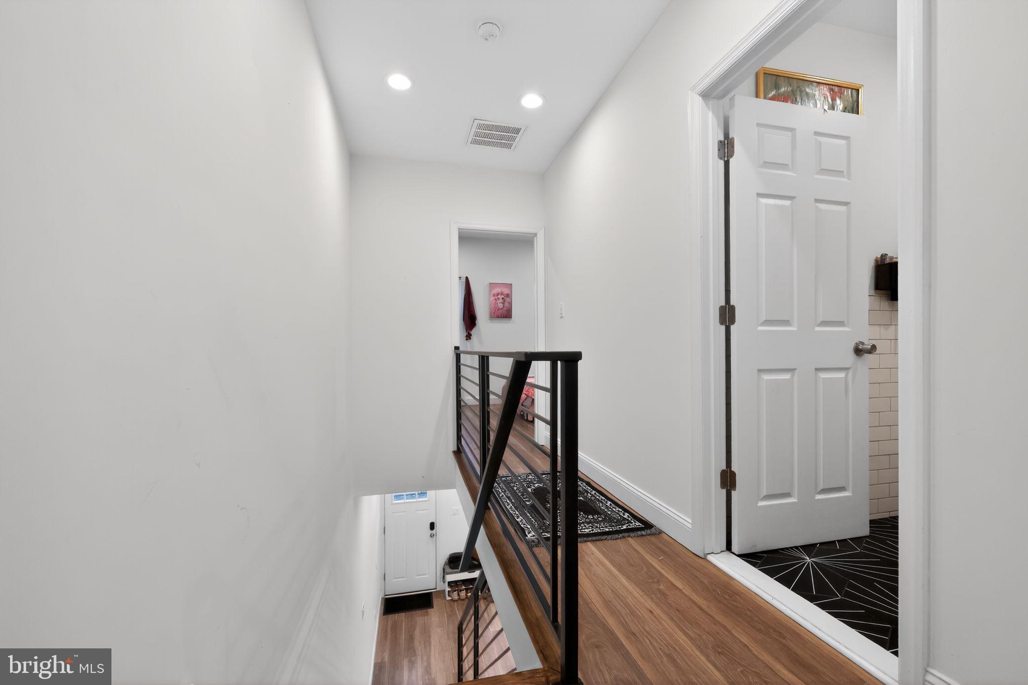 POINT BREEZE - Residential