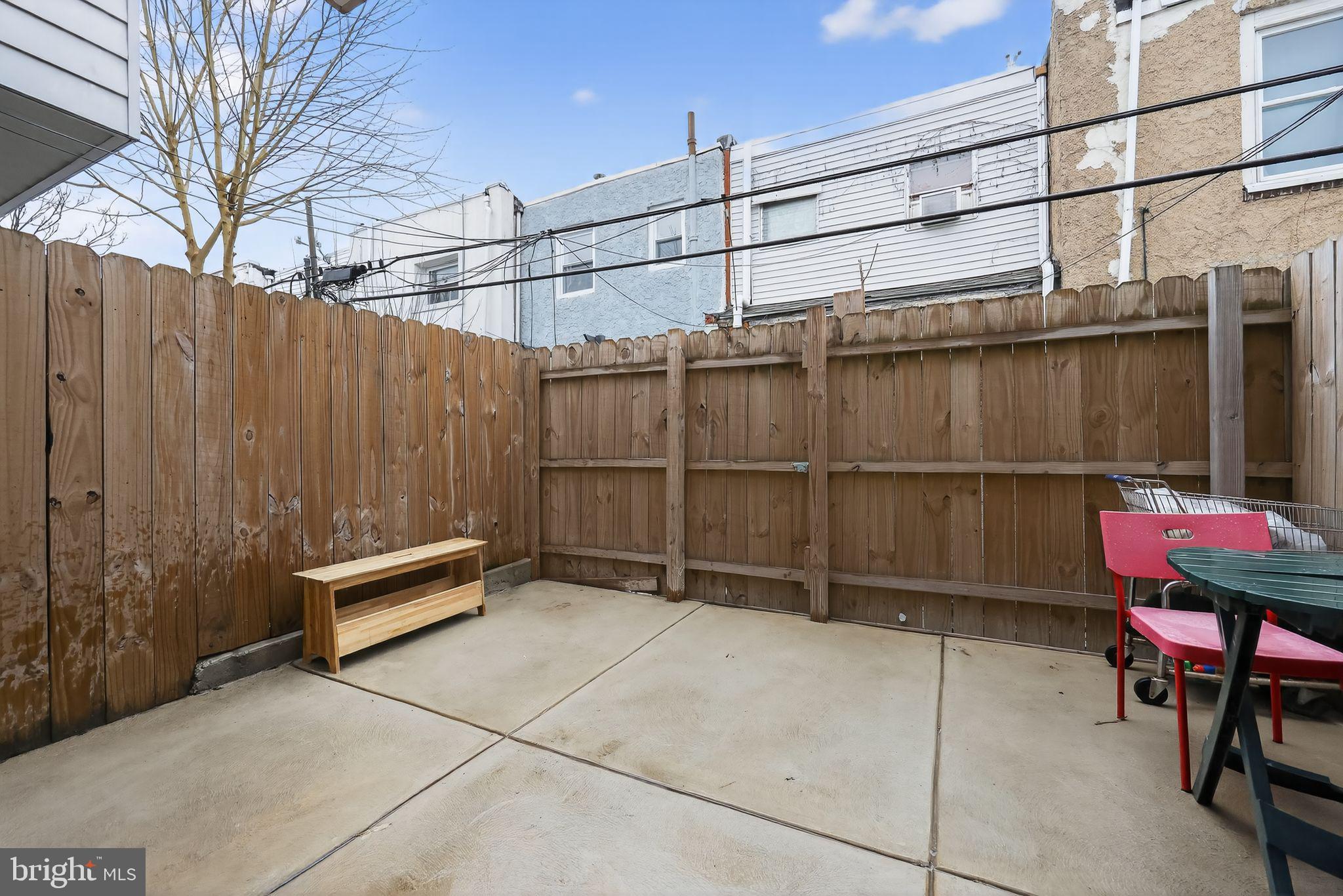 POINT BREEZE - Residential