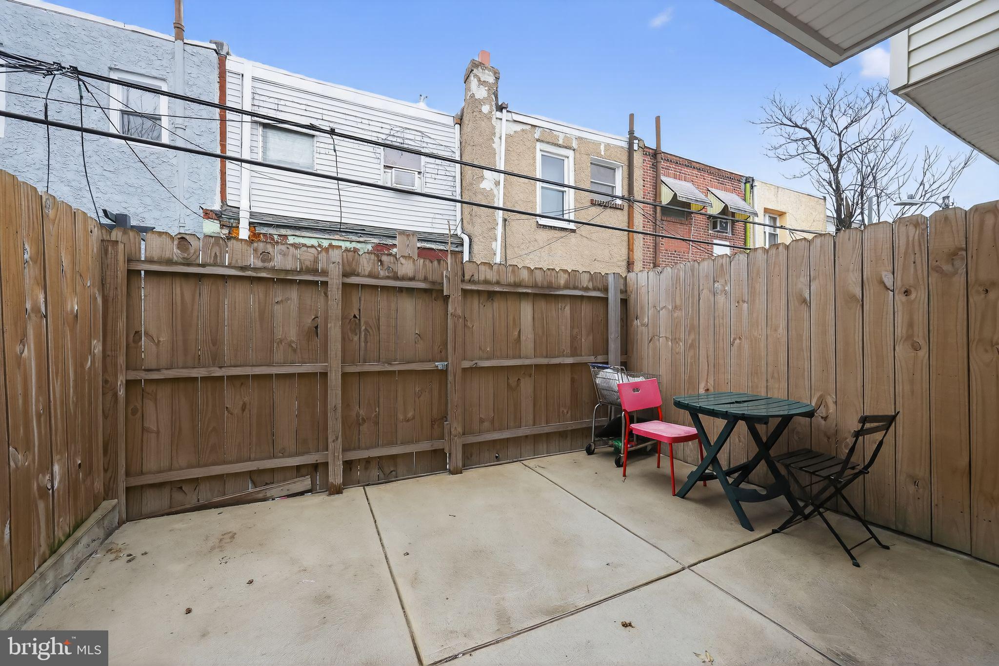 POINT BREEZE - Residential