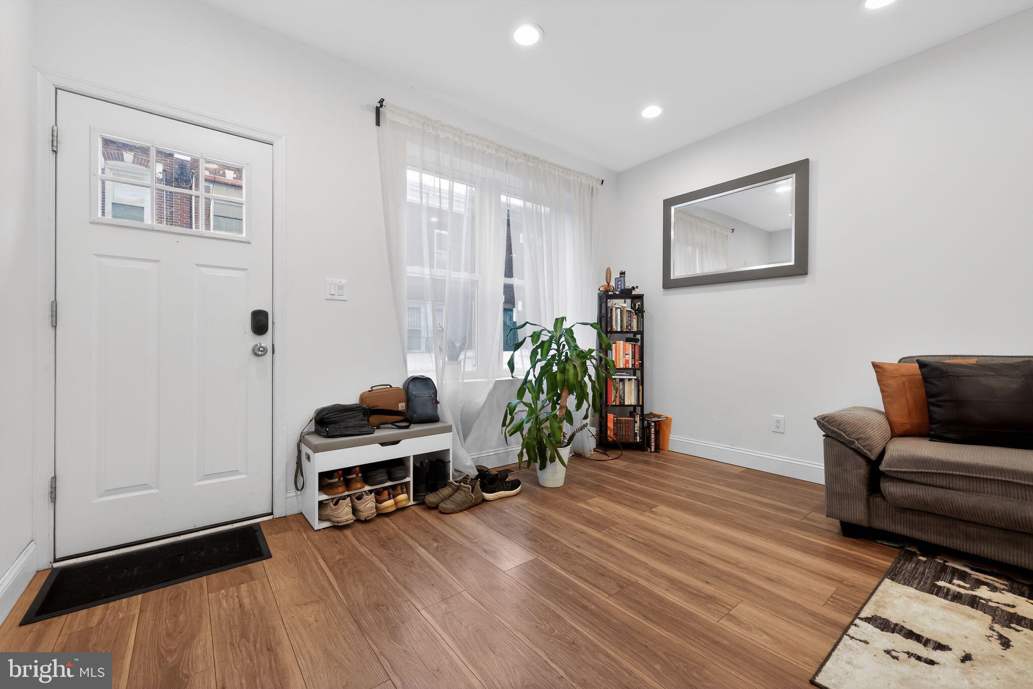 POINT BREEZE - Residential