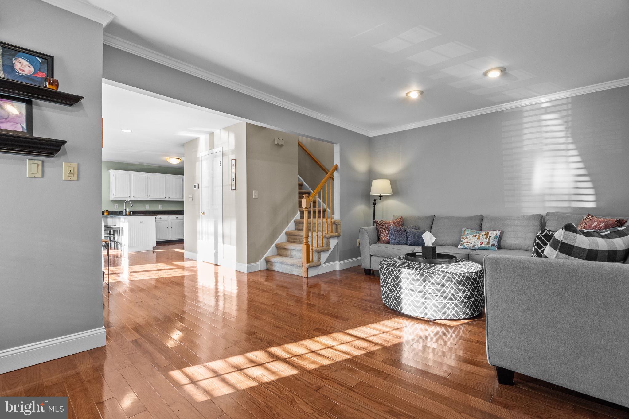 MAKEFIELD GLEN - Residential