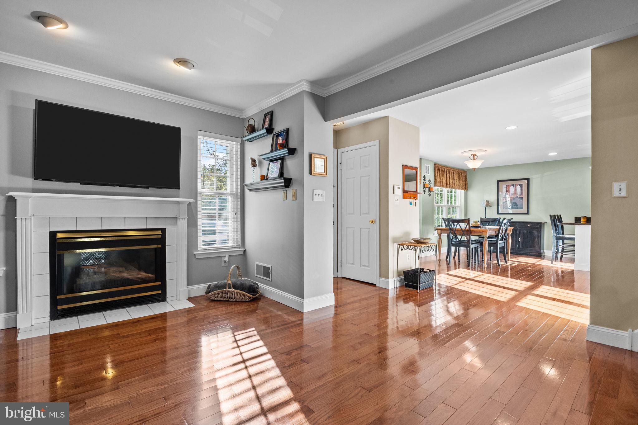 MAKEFIELD GLEN - Residential