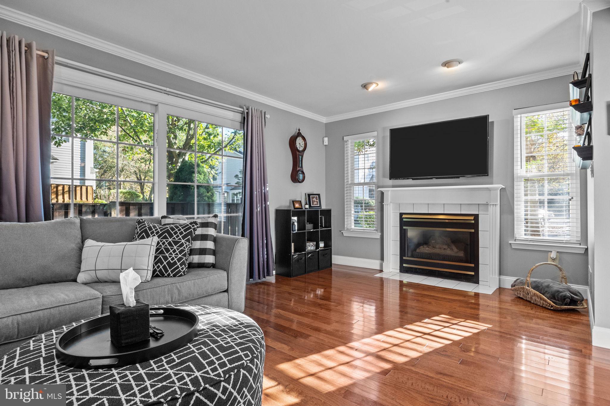 MAKEFIELD GLEN - Residential