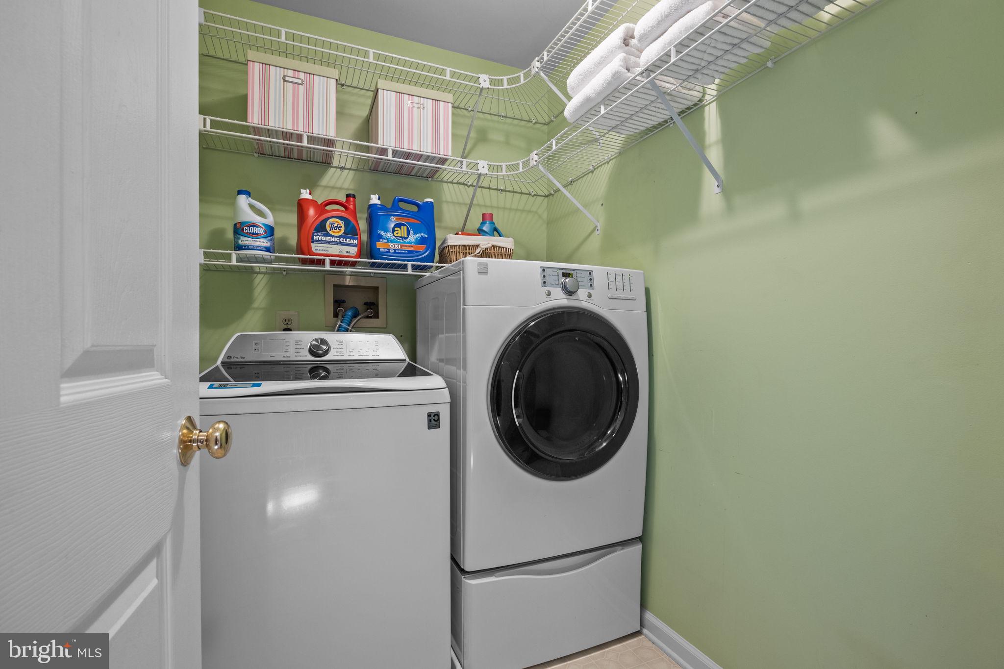 MAKEFIELD GLEN - Residential