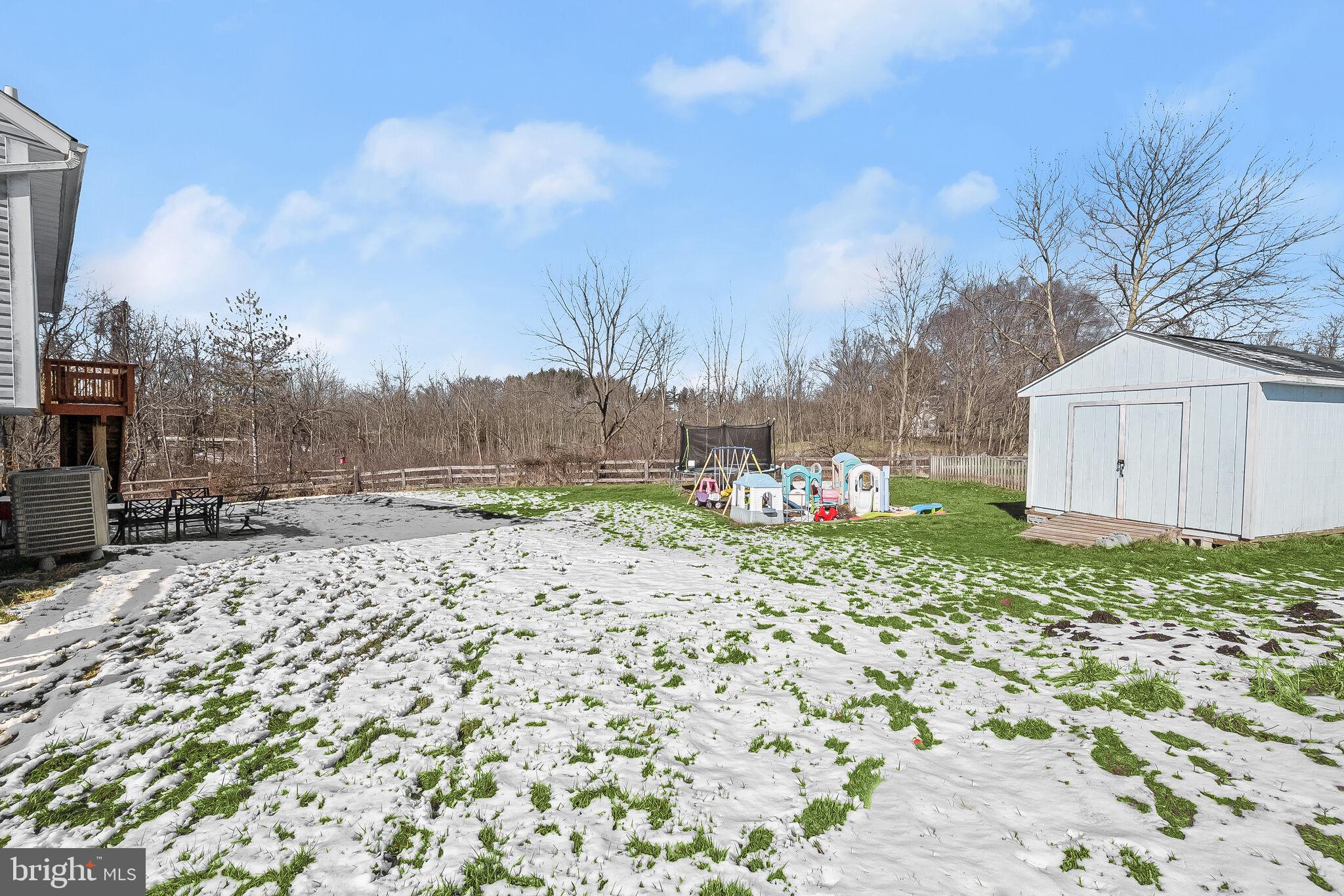 MEADOWBROOK - Residential