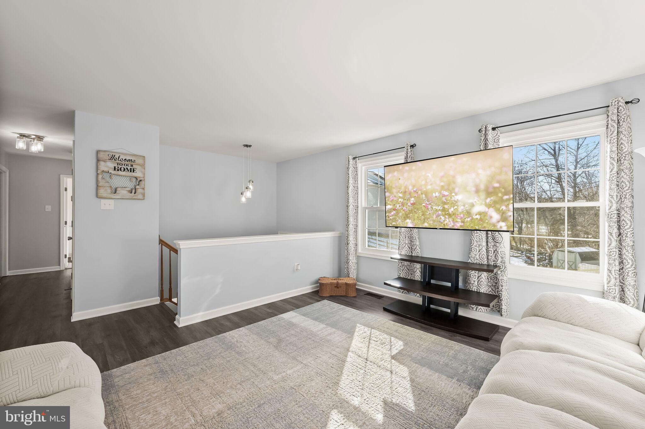 MEADOWBROOK - Residential