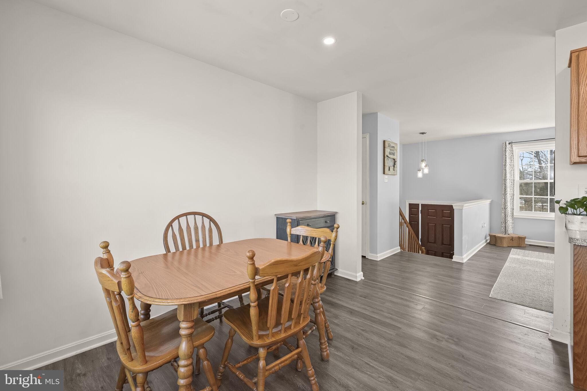 MEADOWBROOK - Residential