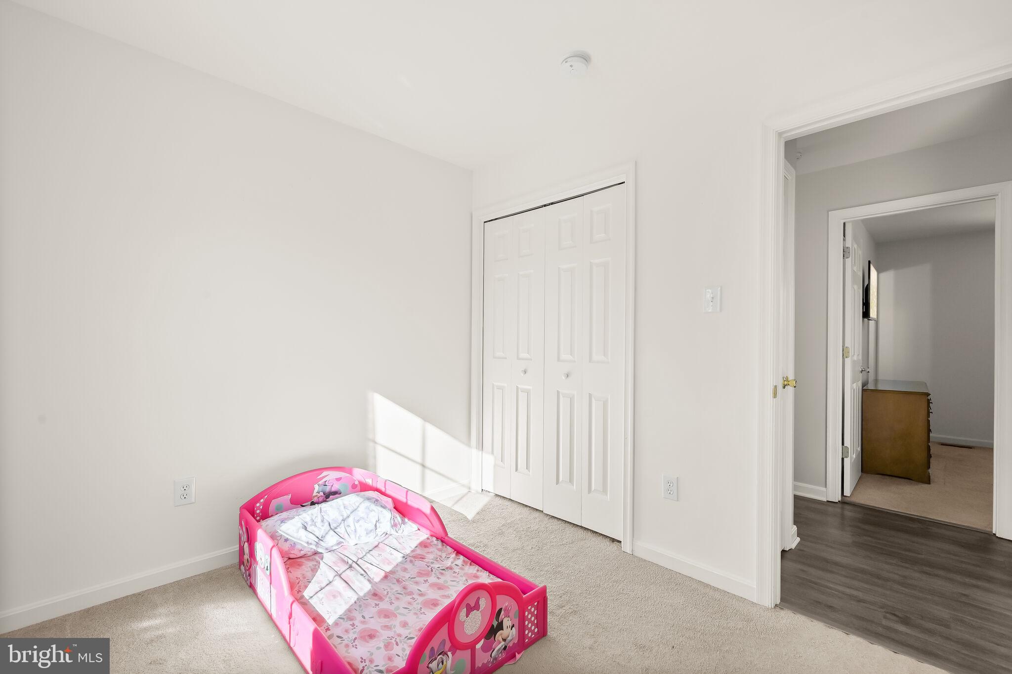 MEADOWBROOK - Residential