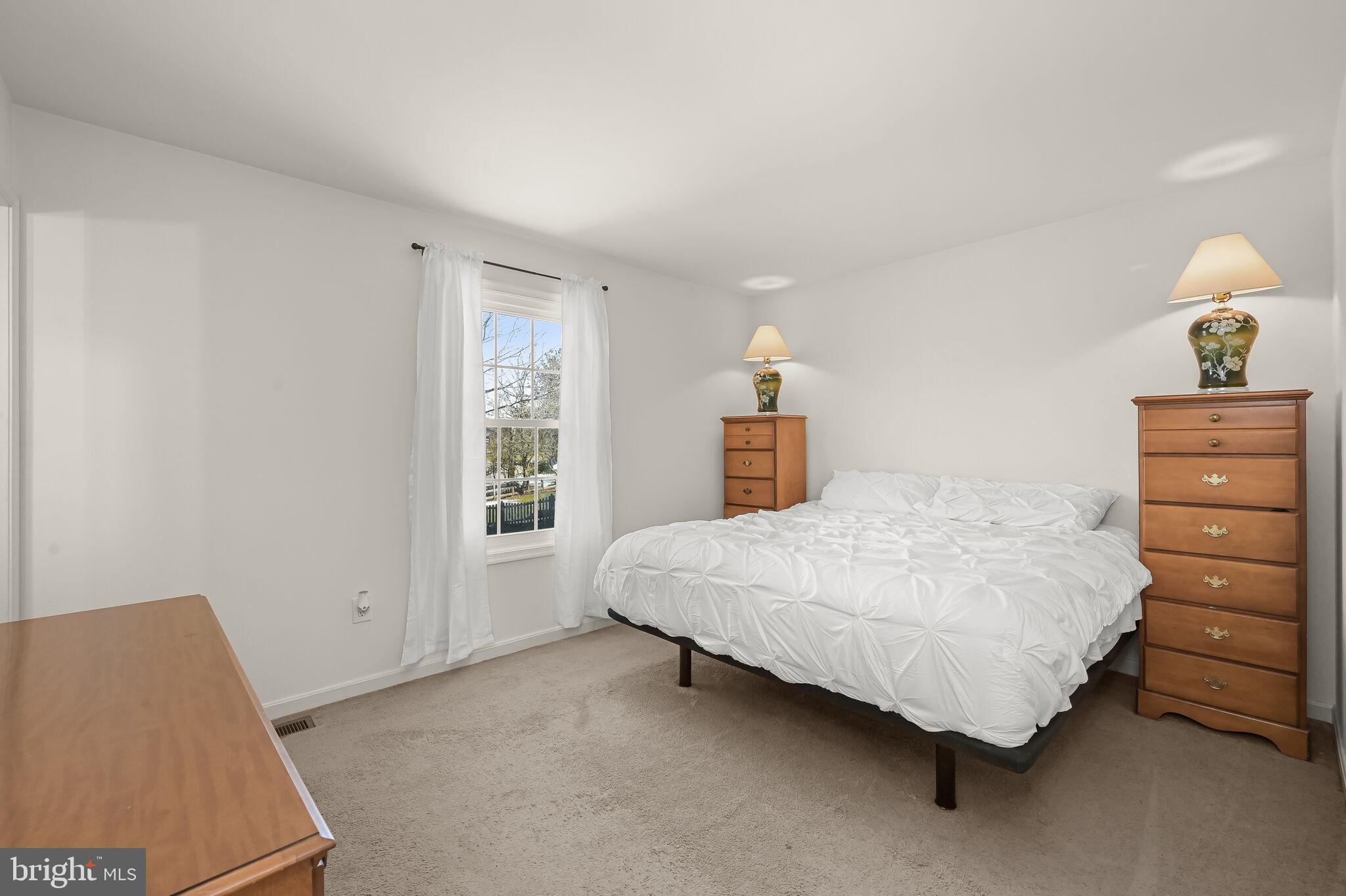 MEADOWBROOK - Residential