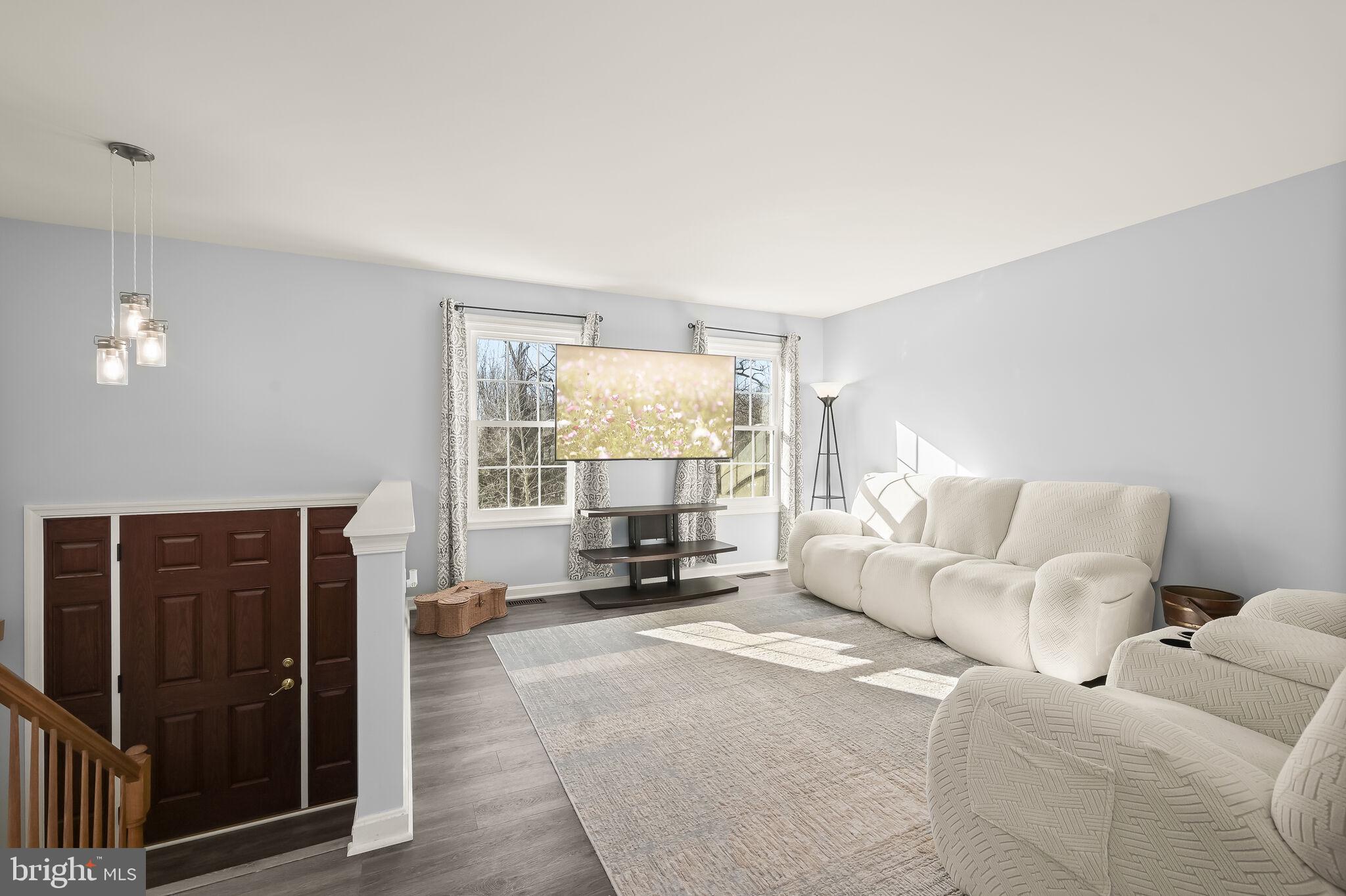 MEADOWBROOK - Residential