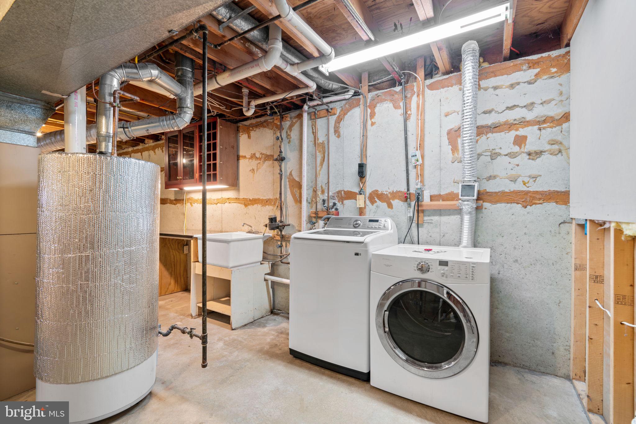 GREENHILLS - Residential