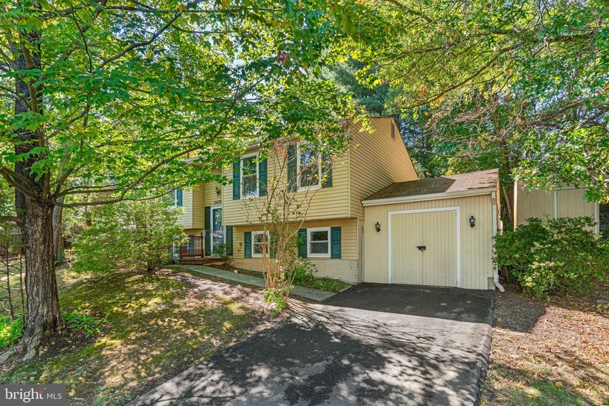 Bring your vision to this property that sits on Green Hills' largest lot! Welcome to this split foyer single-family residence with thoughtful features. This home needs some updates and flooring, but has tons of potential and spans 1,698 square feet of comfortable and inviting space. The upper level boasts the family room, which opens to the kitchen and dining area. Plenty of natural light pours into the large bay window, highlighting the hardwood floors. The primary bedroom with ensuite bathroom, two additional bedrooms, and another full bathroom round out the upper level, making it an ideal choice for those seeking convenience. The lower level includes a spacious second family room accentuated by a cozy gas fireplace and built-in bookcases. Additionally, a sizable lower level fourth bedroom is the perfect addition when inviting out of town guests to stay. With plenty of living space, there is still a generous amount of unfinished storage area, which includes the washer/dryer and a utility sink. A bonus room on the lower level showcases built-in shelving and a desktop, which makes for a great space for a home office. Step outside to the expansive backyard, a haven for outdoor enthusiasts and those who enjoy simply relaxing in the fresh air. The generously-sized composite deck provides the perfect spot for summer barbecues. If more storage space is what you seek, the property includes two sheds, one being very large, to ensure you have ample room for all your outdoor gear, as well as an additional garage-turned-workshop. Tucked along a residential circle, this property offers the perfect blend of tranquility, space, and functionality. With a little TLC, make this property your own!