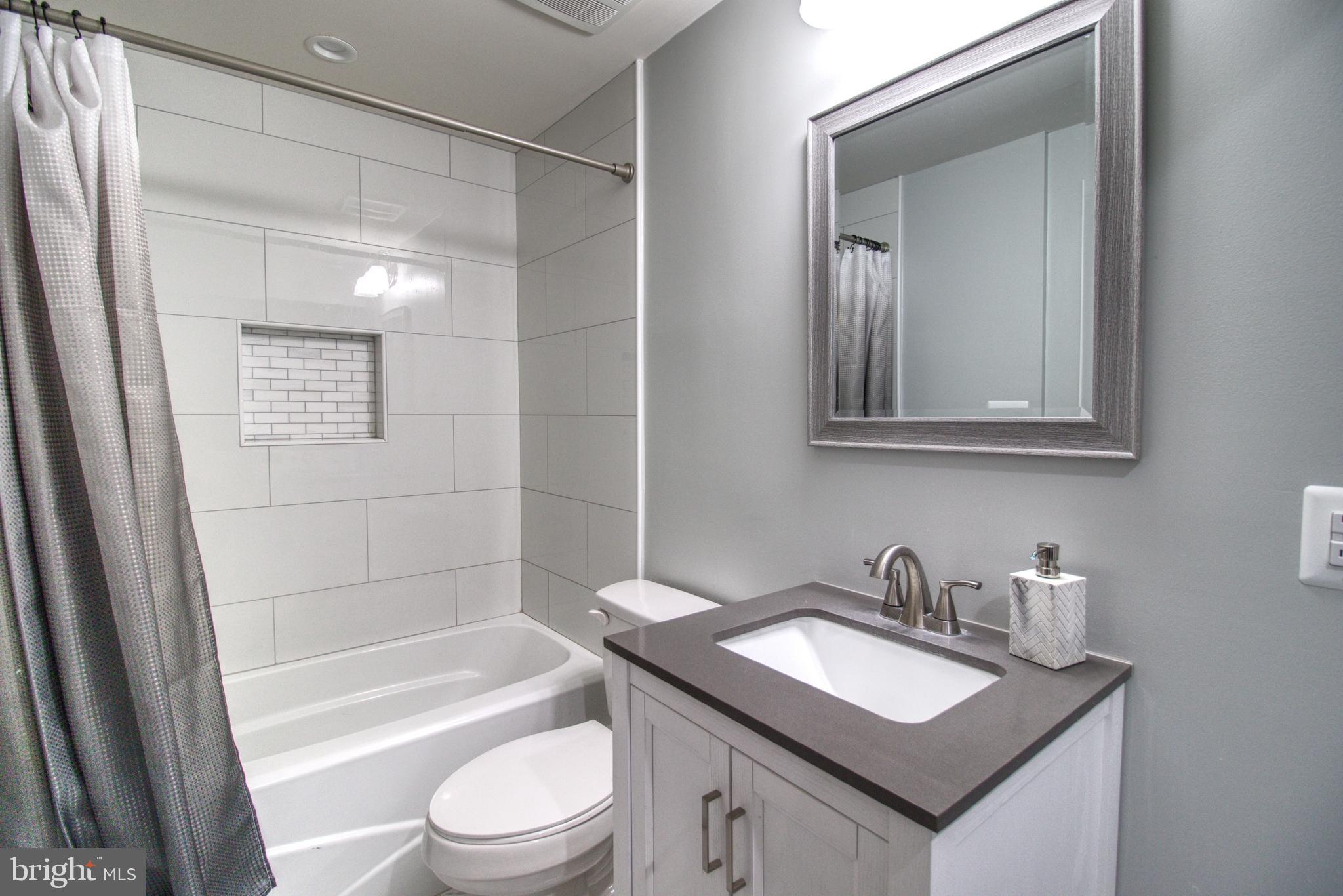 DIGGS CIRCLE - Residential