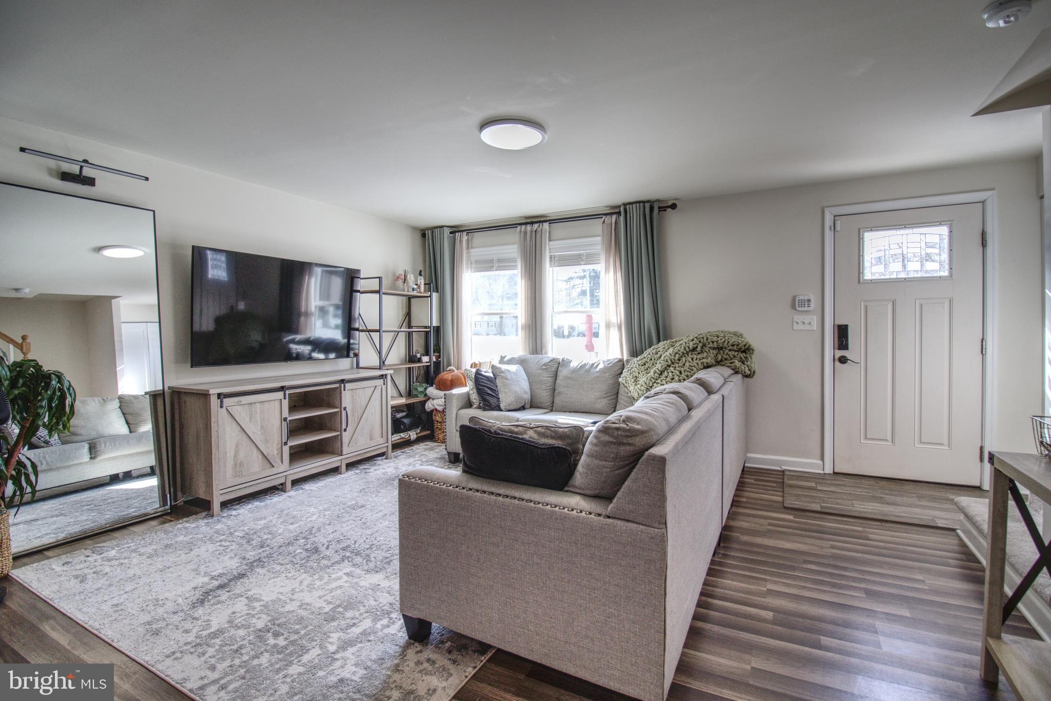 DIGGS CIRCLE - Residential