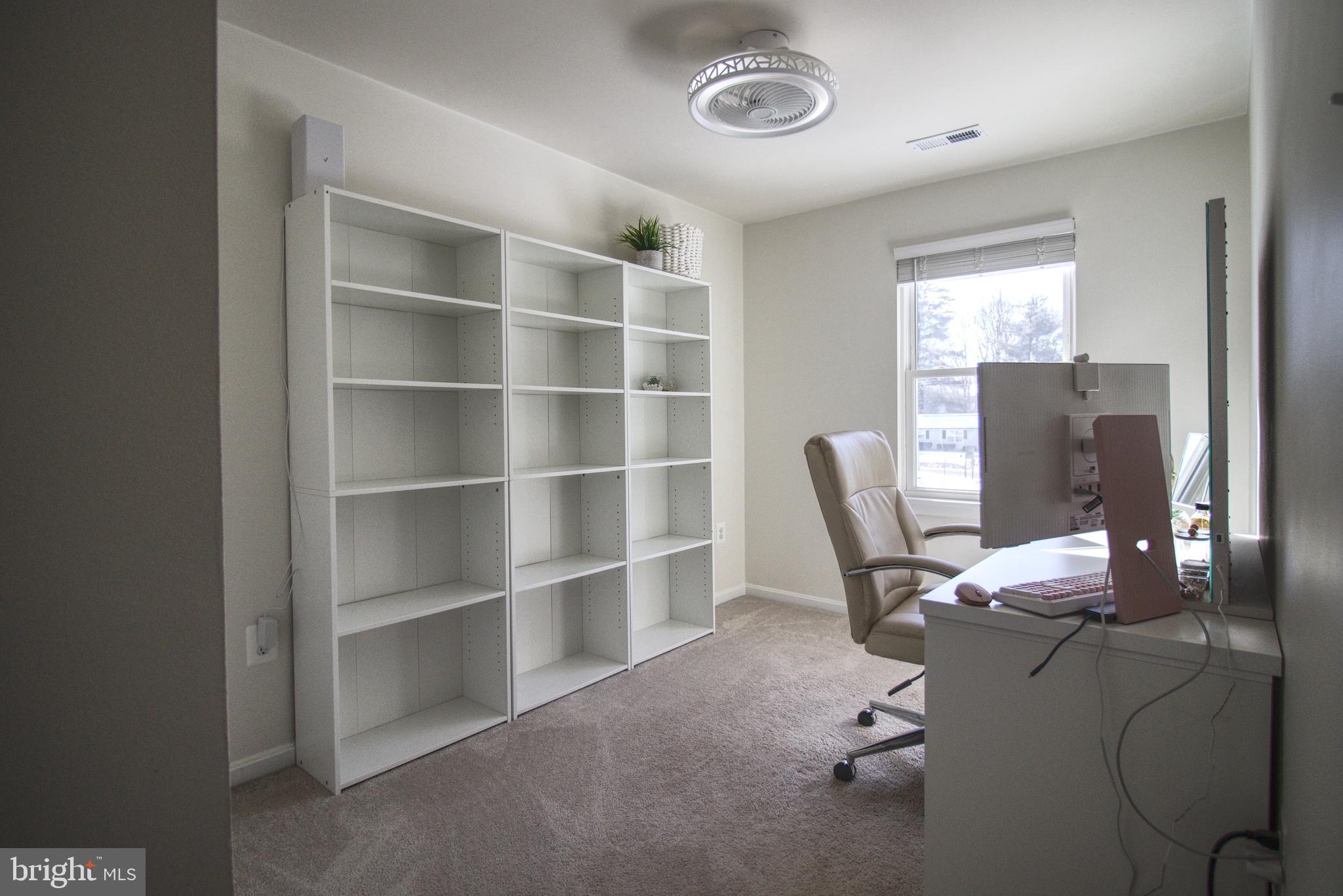 DIGGS CIRCLE - Residential