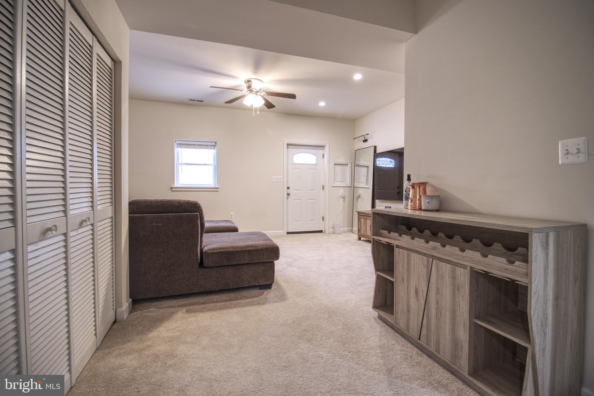 DIGGS CIRCLE - Residential