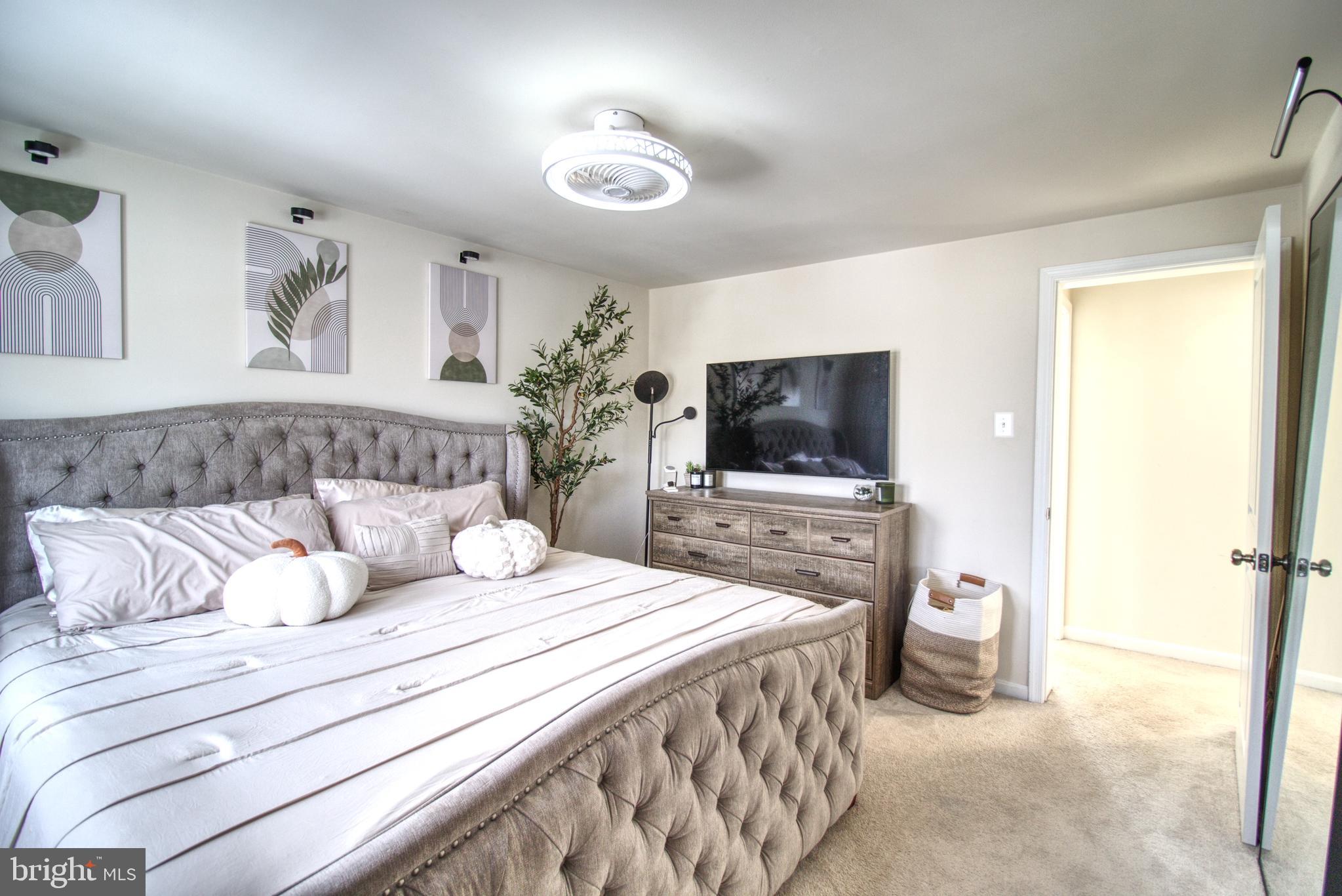 DIGGS CIRCLE - Residential