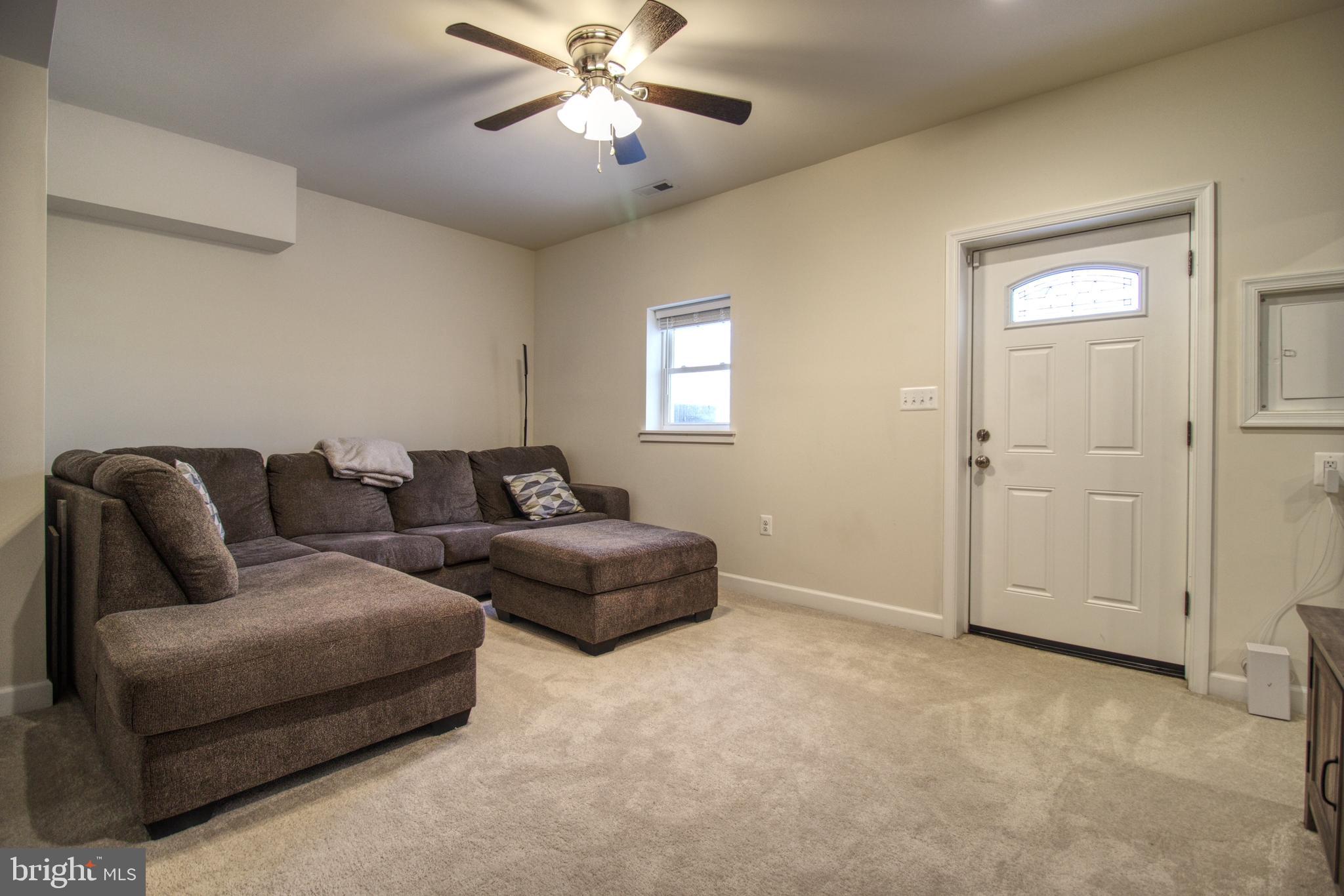 DIGGS CIRCLE - Residential