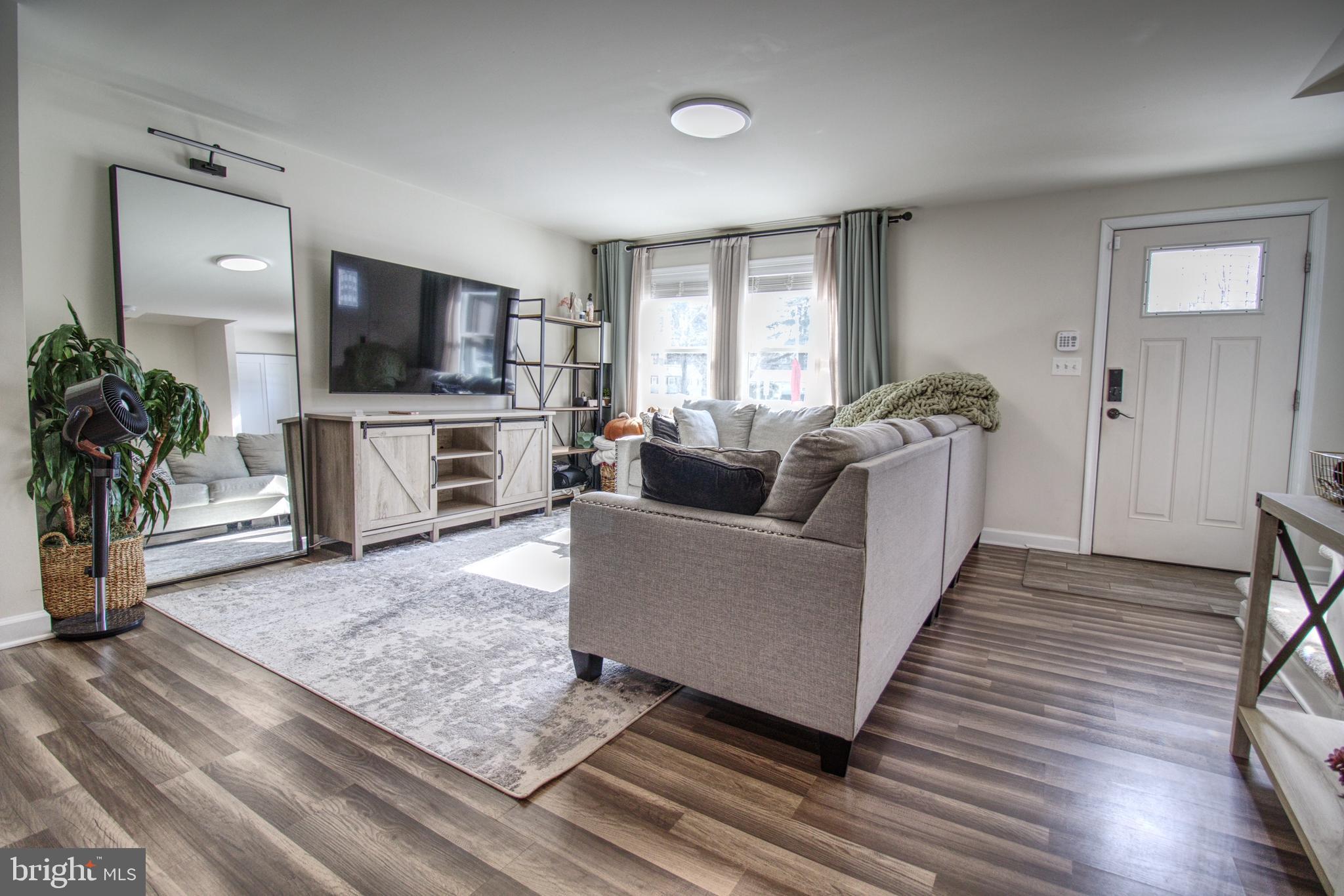 DIGGS CIRCLE - Residential