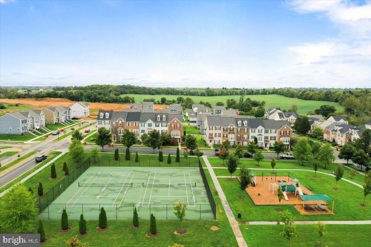 HUNTFIELD - Residential