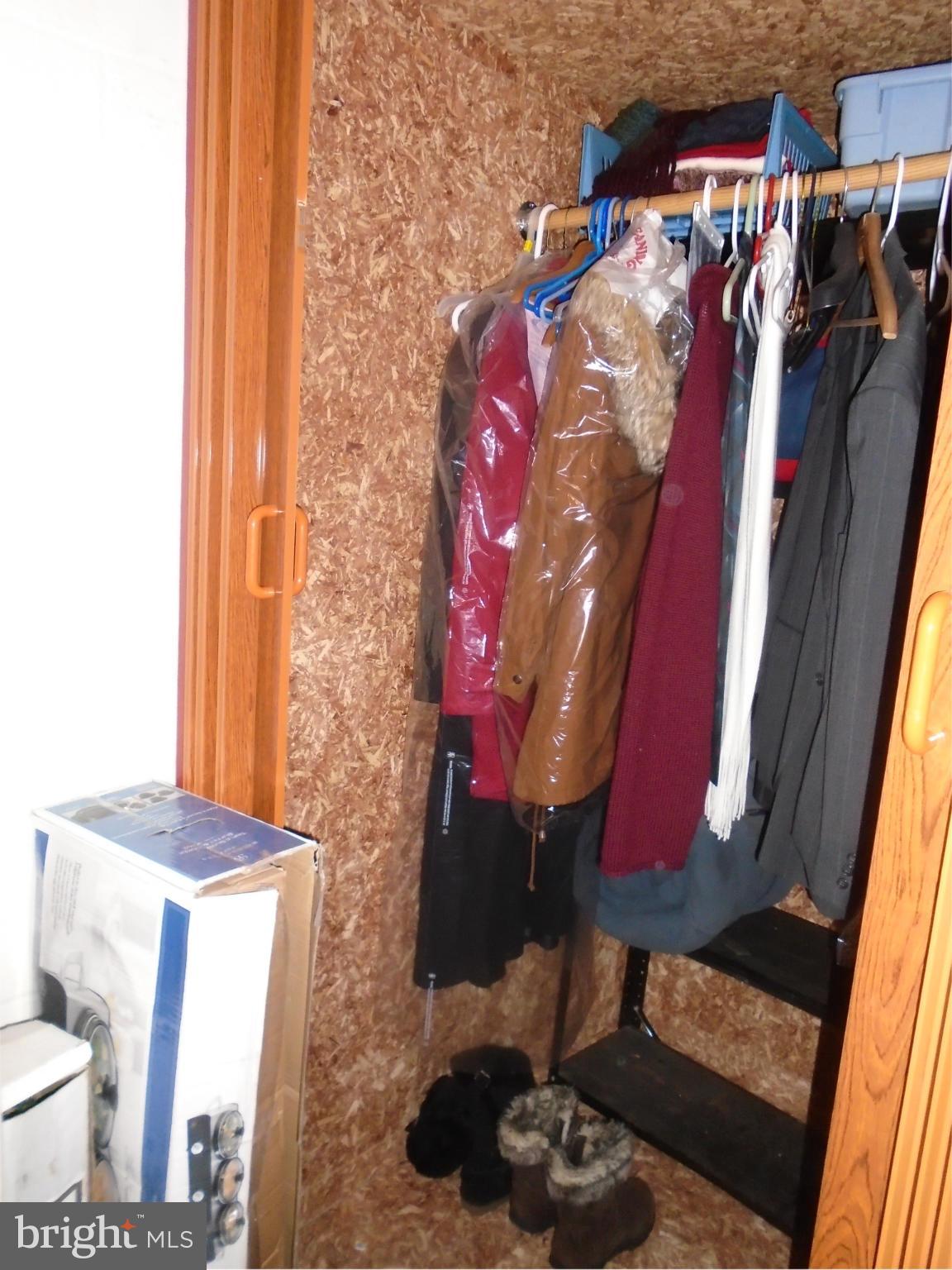 GREENE KNOLLS - Residential