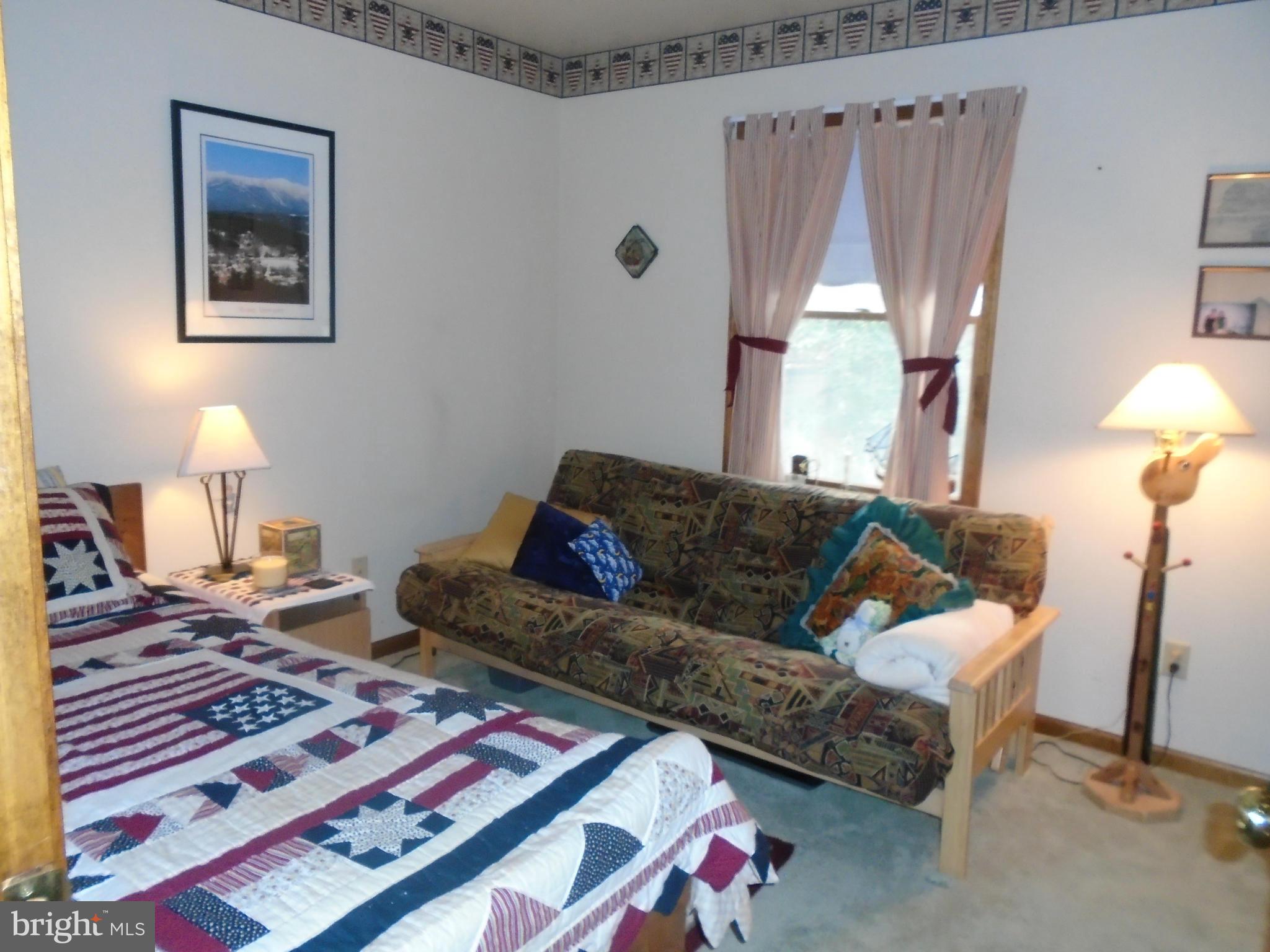 GREENE KNOLLS - Residential