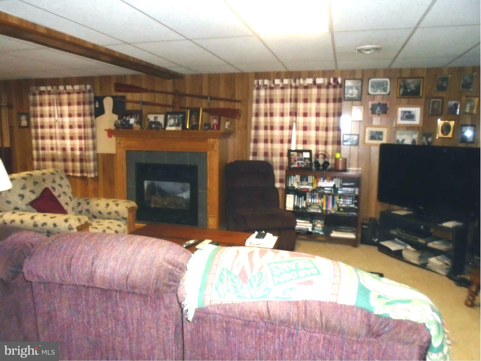 GREENE KNOLLS - Residential